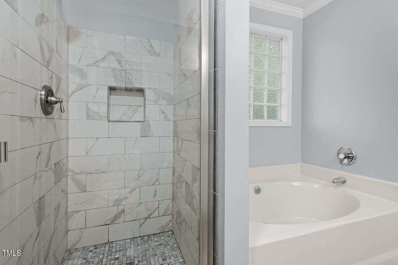 127 Lily Crossing Property Photo 21