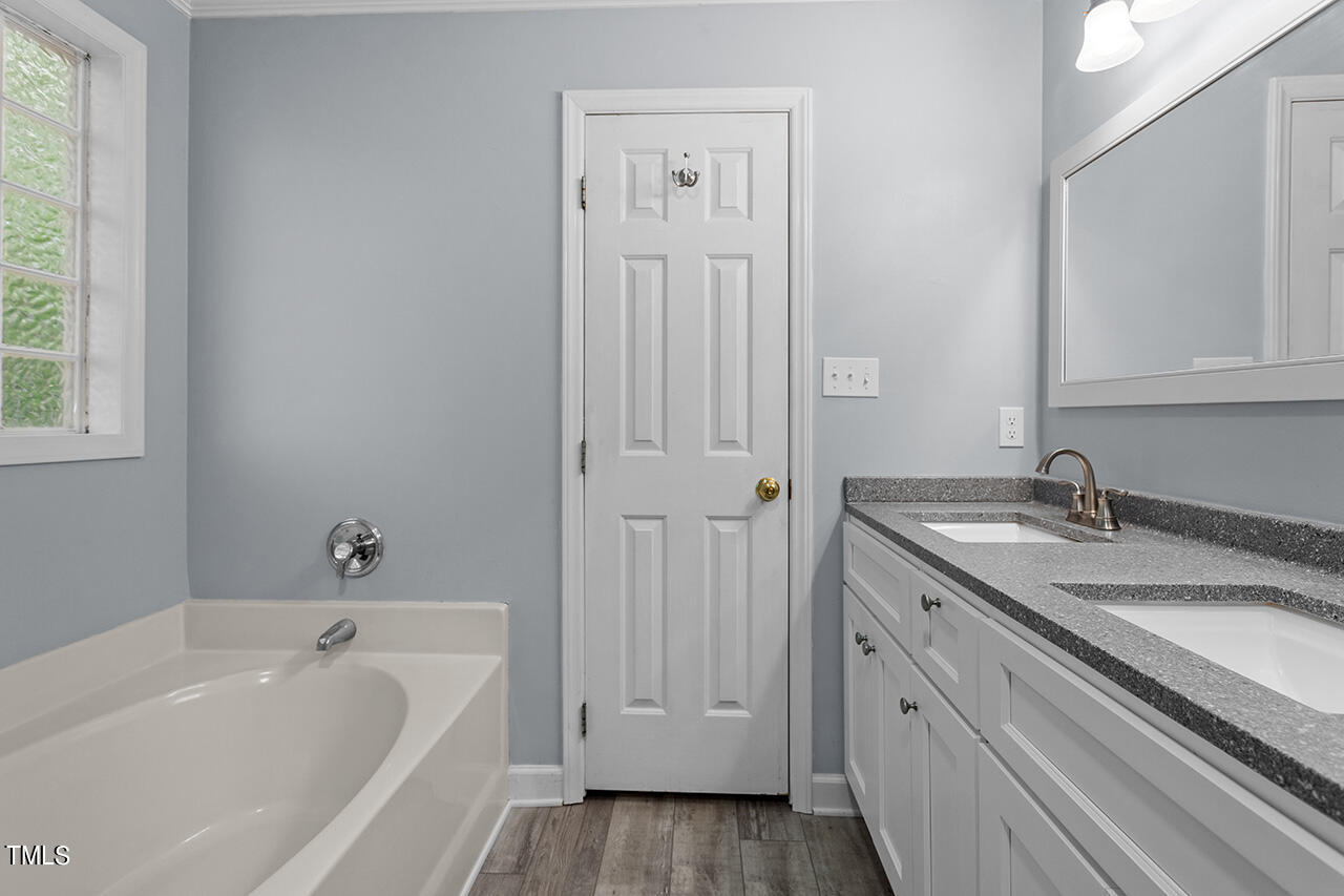 127 Lily Crossing Property Photo 22