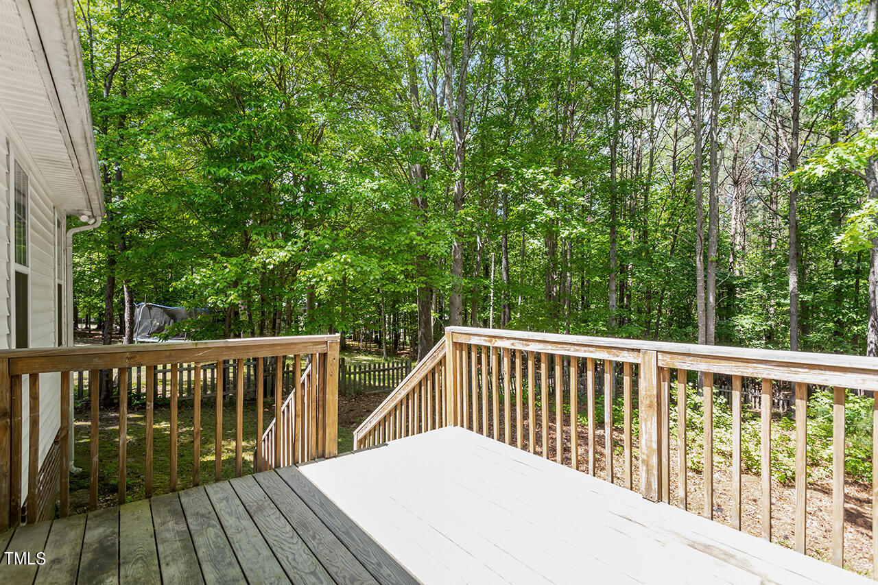 127 Lily Crossing Property Photo 36