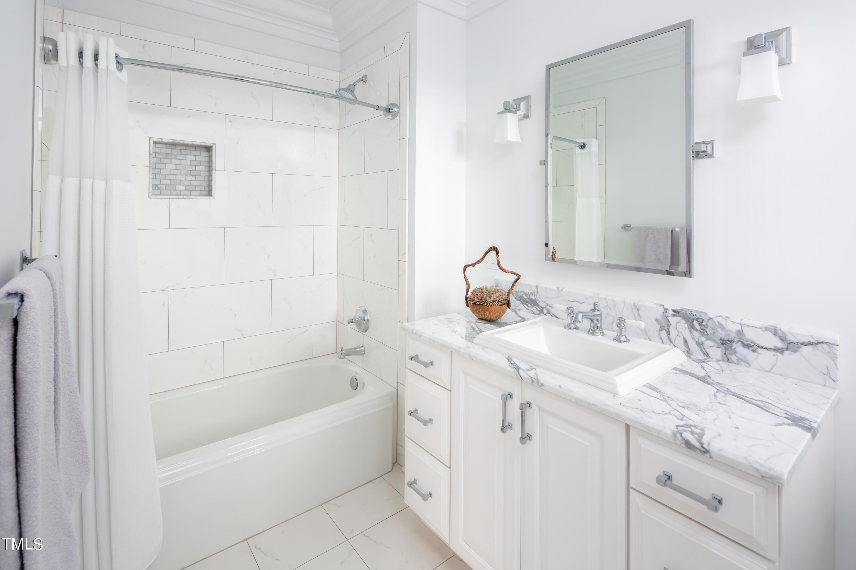 32529 Archdale Property Photo 43