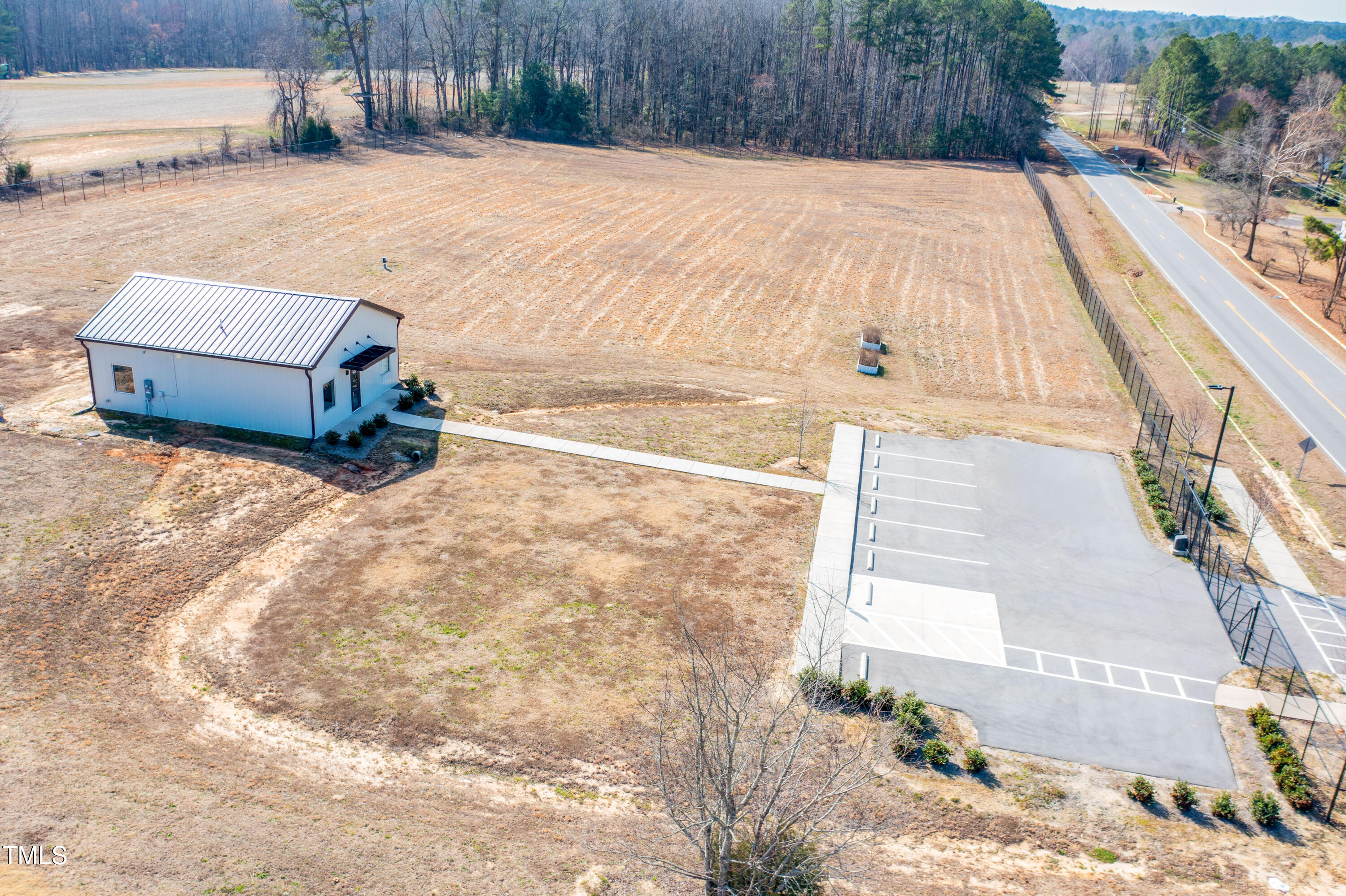 1437 Mack Todd Road Property Photo 3
