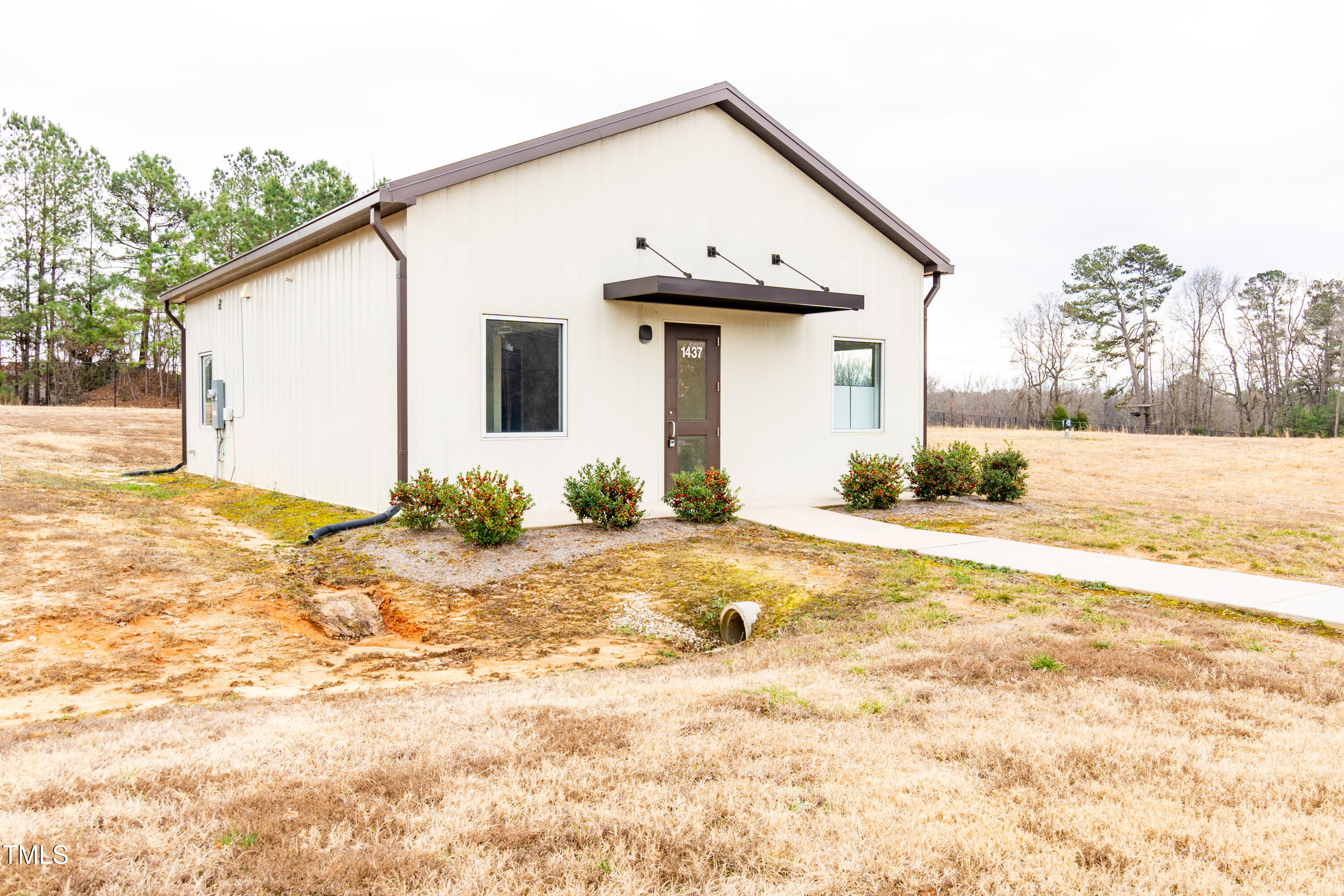 1437 Mack Todd Road Property Photo 4
