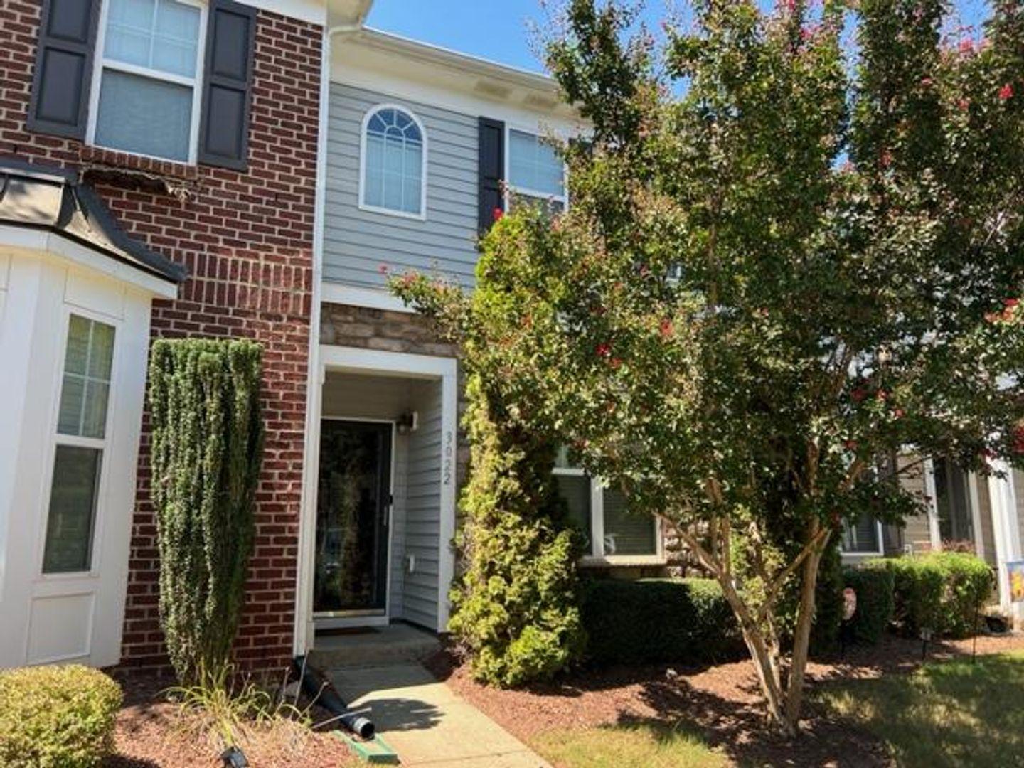 3022 Berkeley Springs Place Property Photo 1