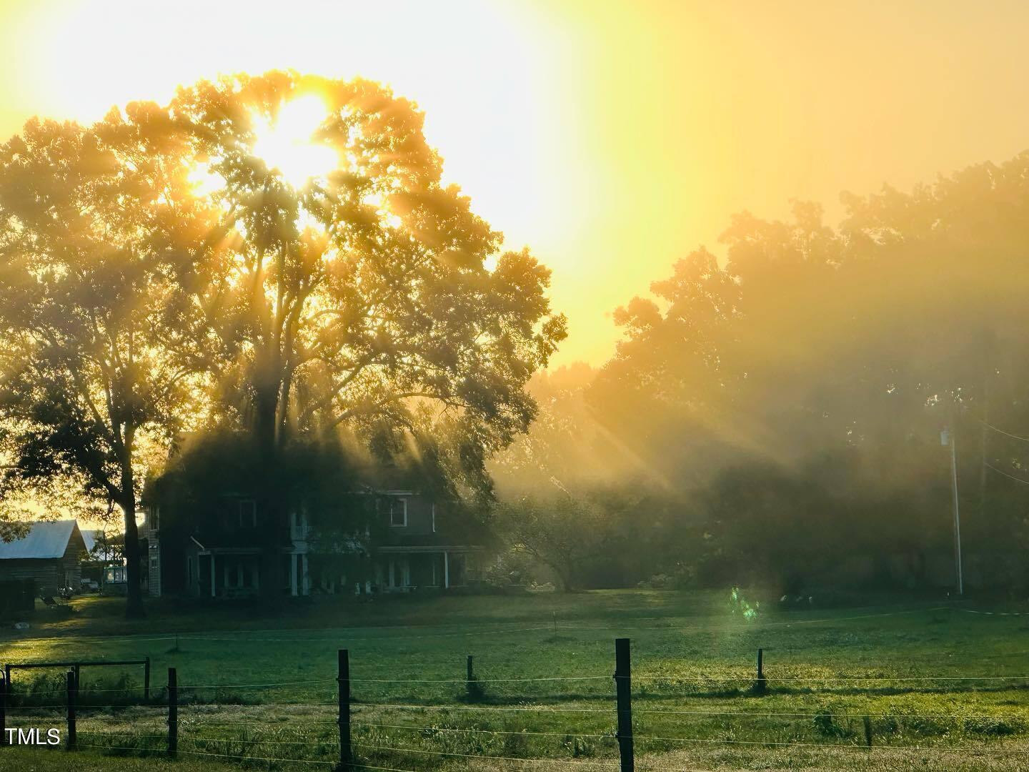 144 Celebrity Dairy Way Property Photo 4