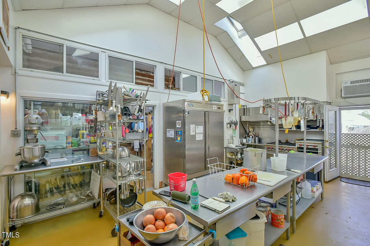 144 Celebrity Dairy Way Property Photo 26