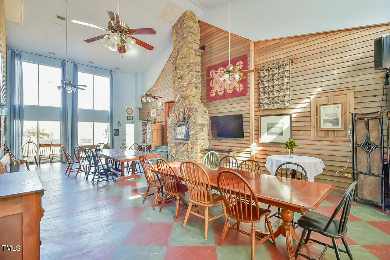 144 Celebrity Dairy Way Property Photo 28