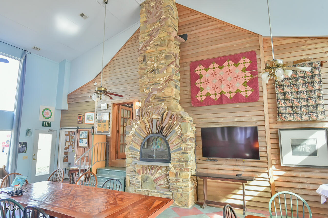 144 Celebrity Dairy Way Property Photo 30