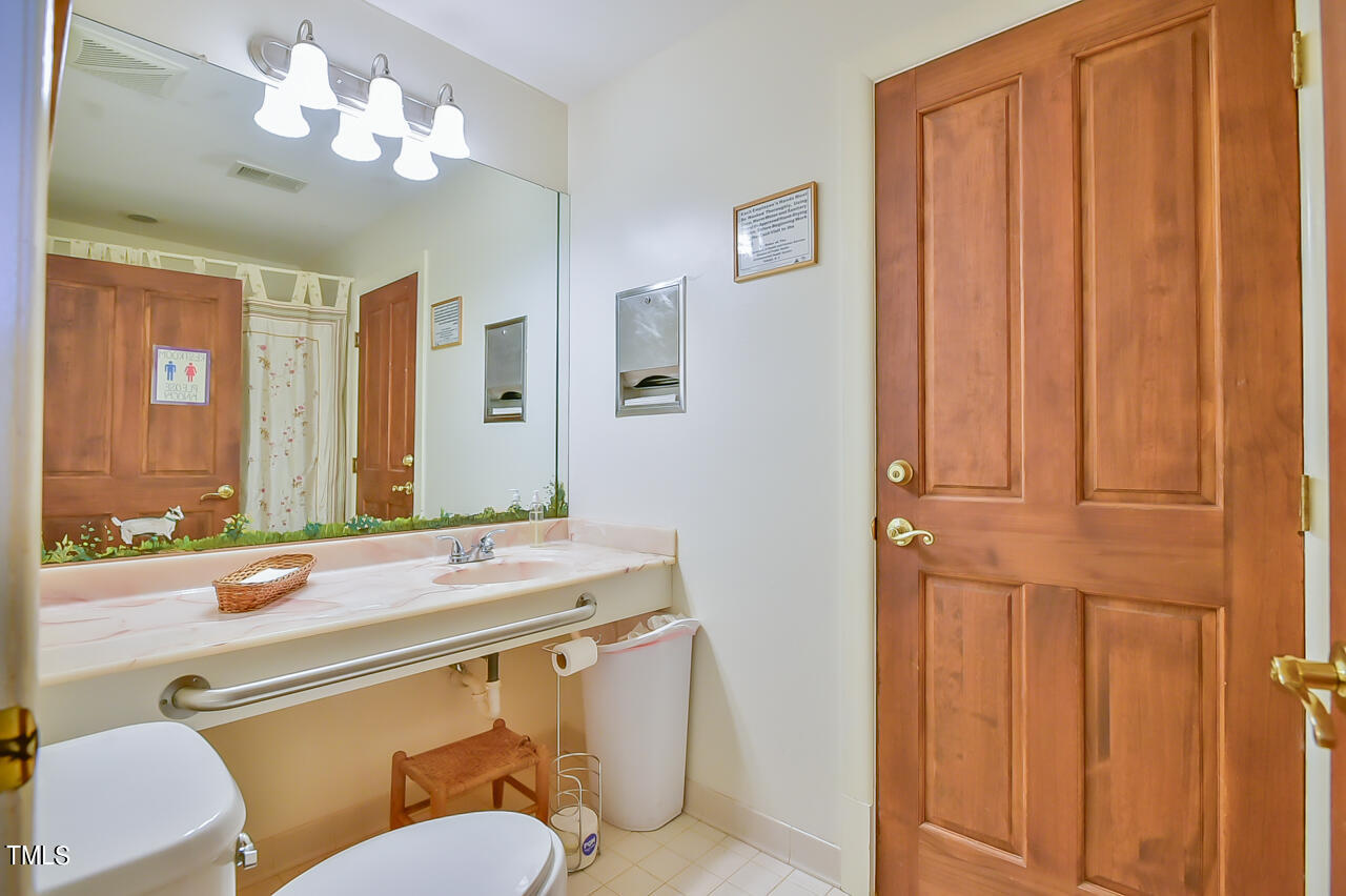 144 Celebrity Dairy Way Property Photo 34