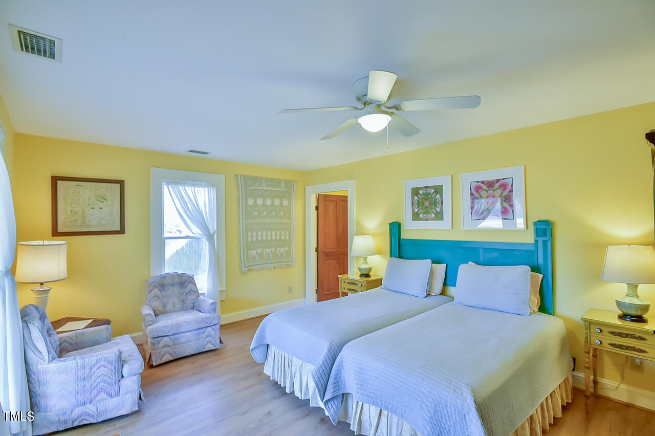 144 Celebrity Dairy Way Property Photo 40