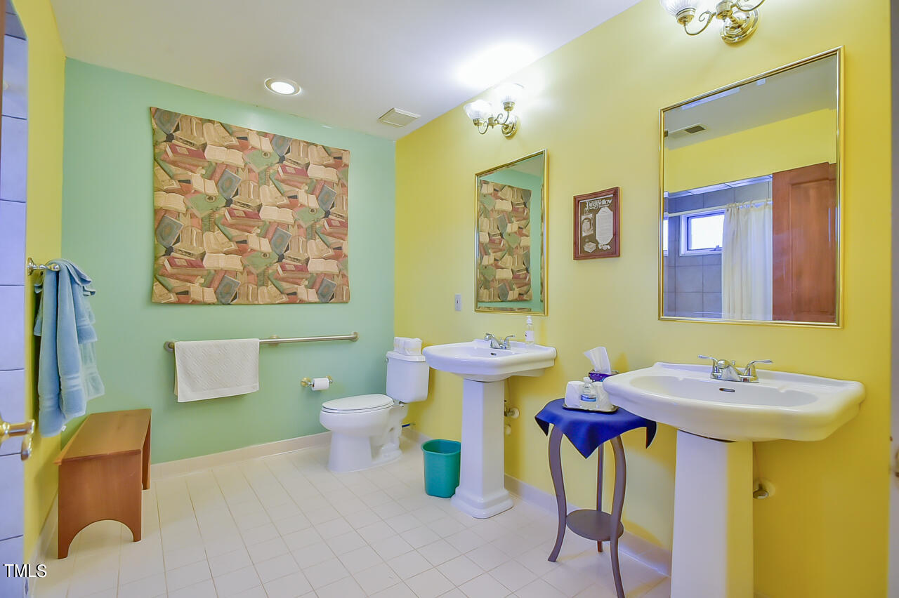 144 Celebrity Dairy Way Property Photo 41