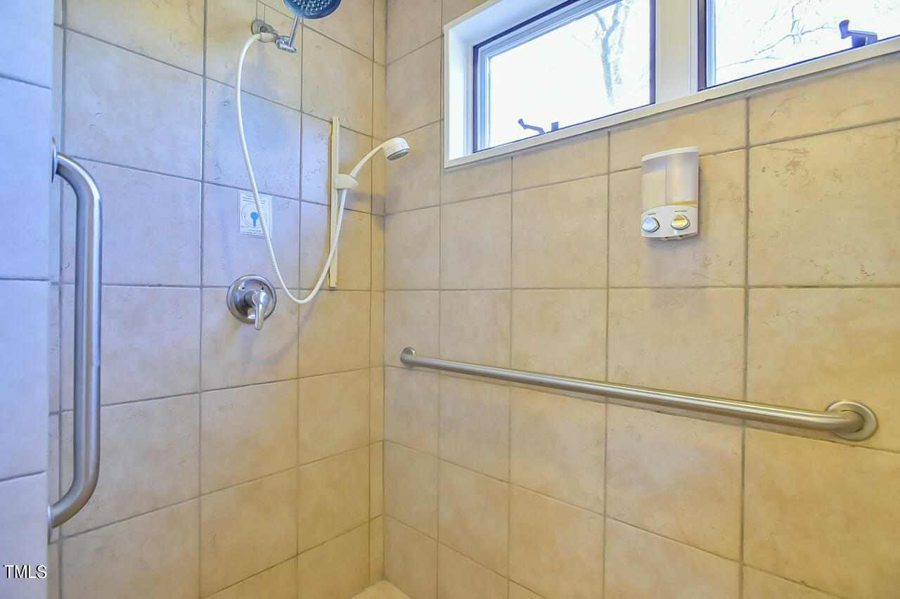 144 Celebrity Dairy Way Property Photo 42