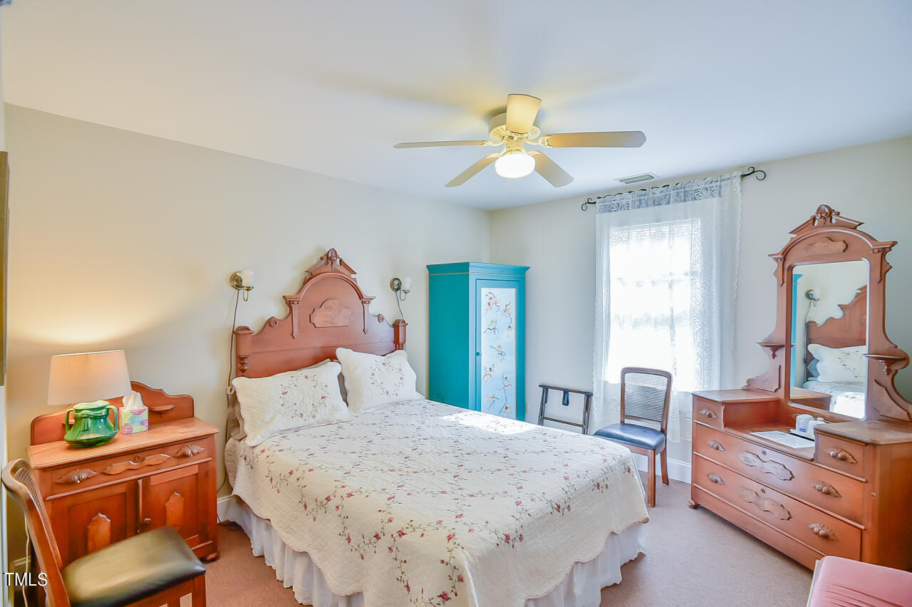 144 Celebrity Dairy Way Property Photo 45