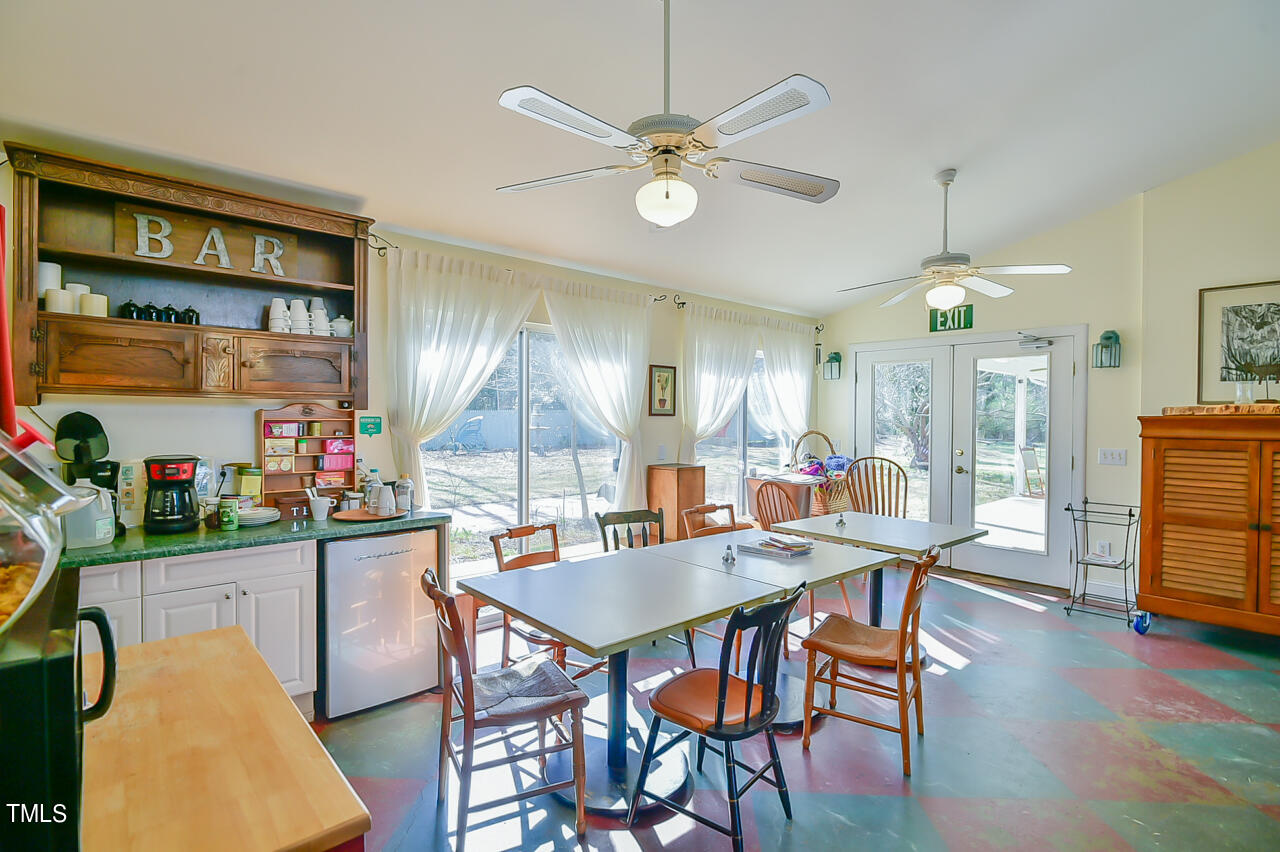 144 Celebrity Dairy Way Property Photo 55