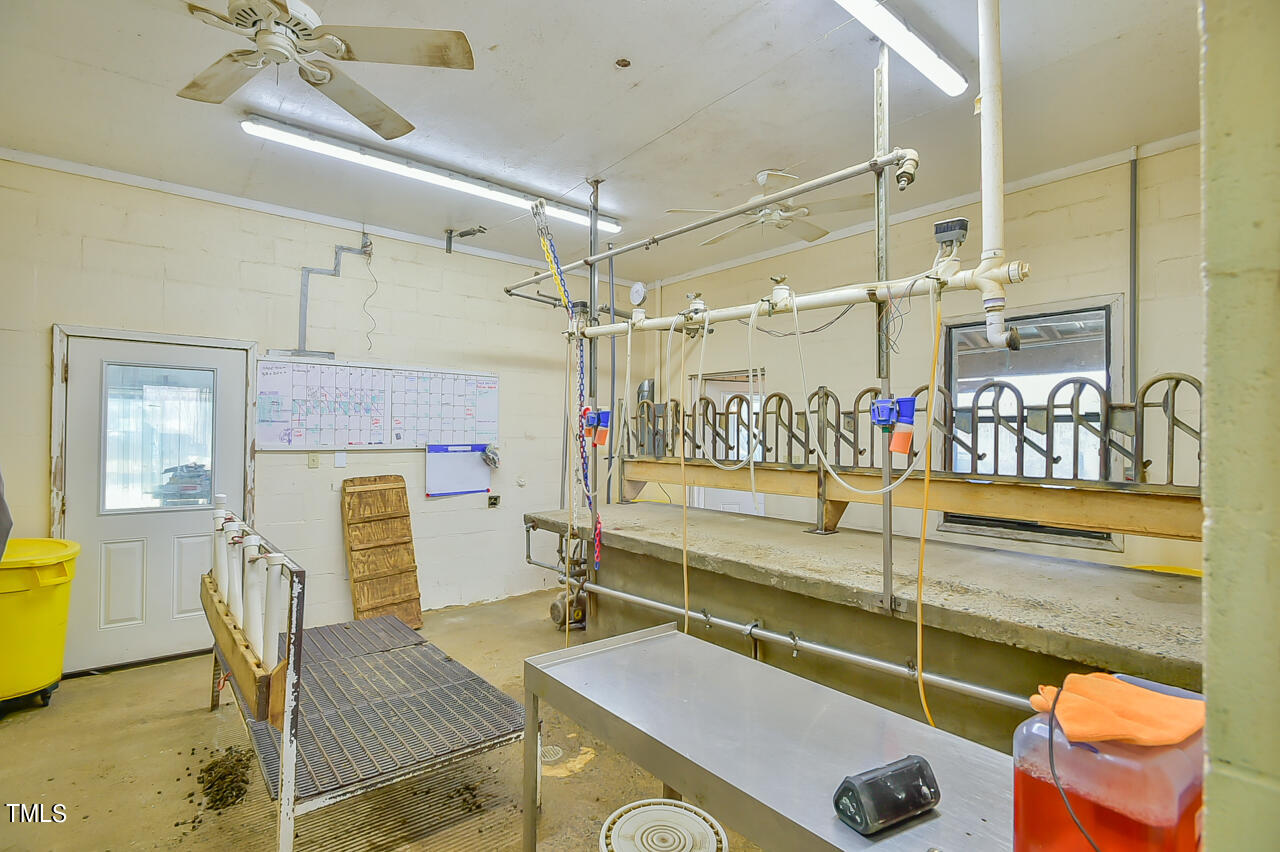 144 Celebrity Dairy Way Property Photo 67