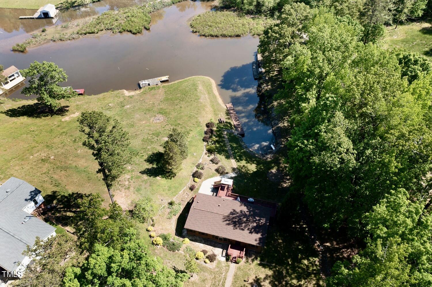 800 Jeff Road Property Photo 2