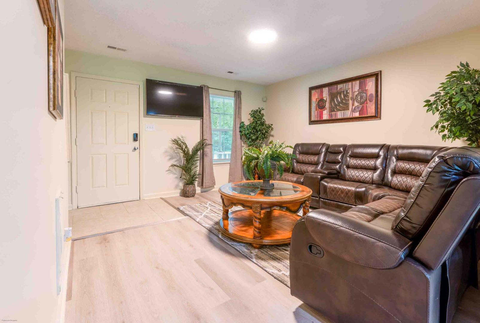 3406 Redgate Drive Property Photo 2