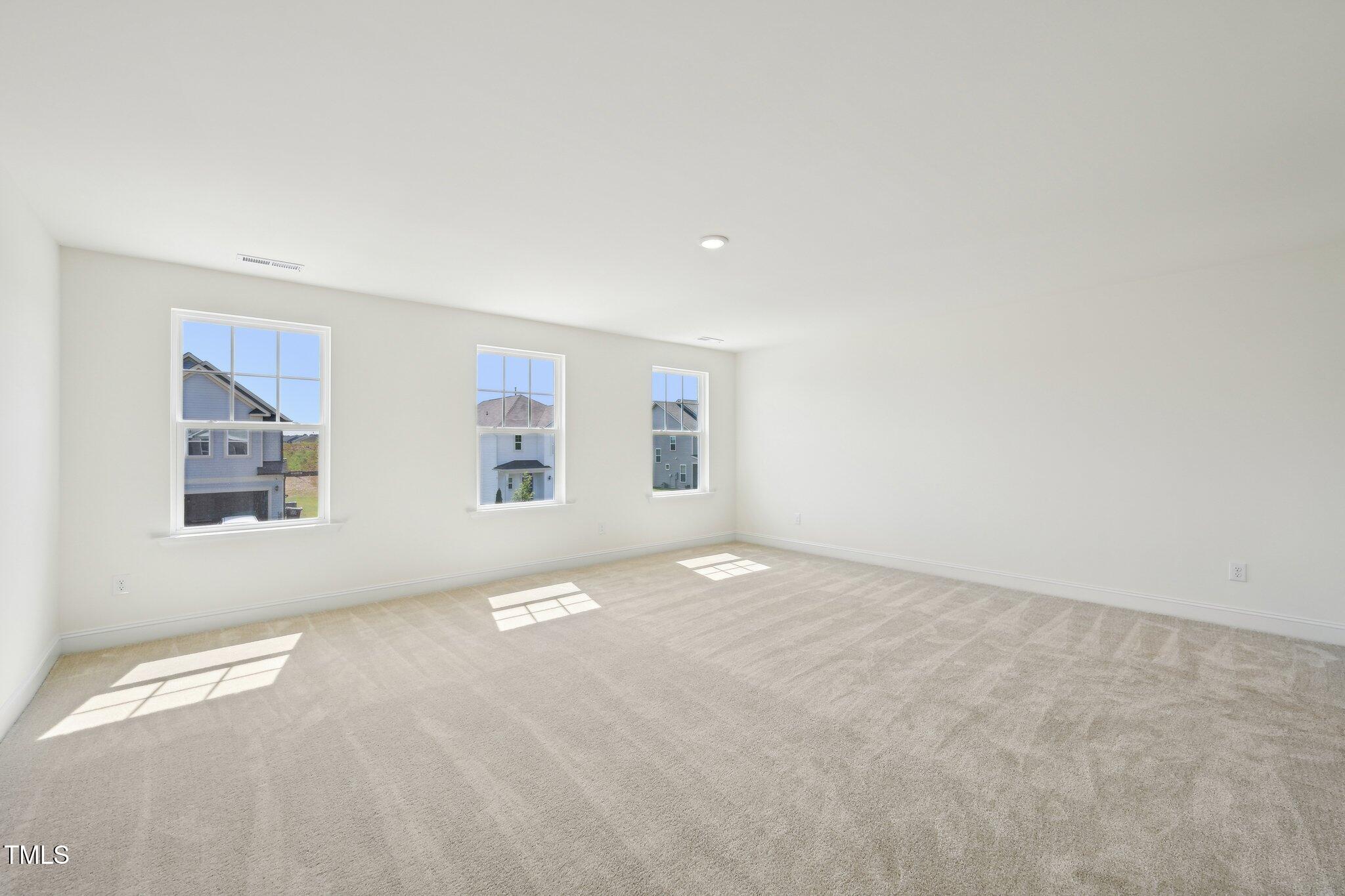 401 Winding Creek Drive Property Photo 9