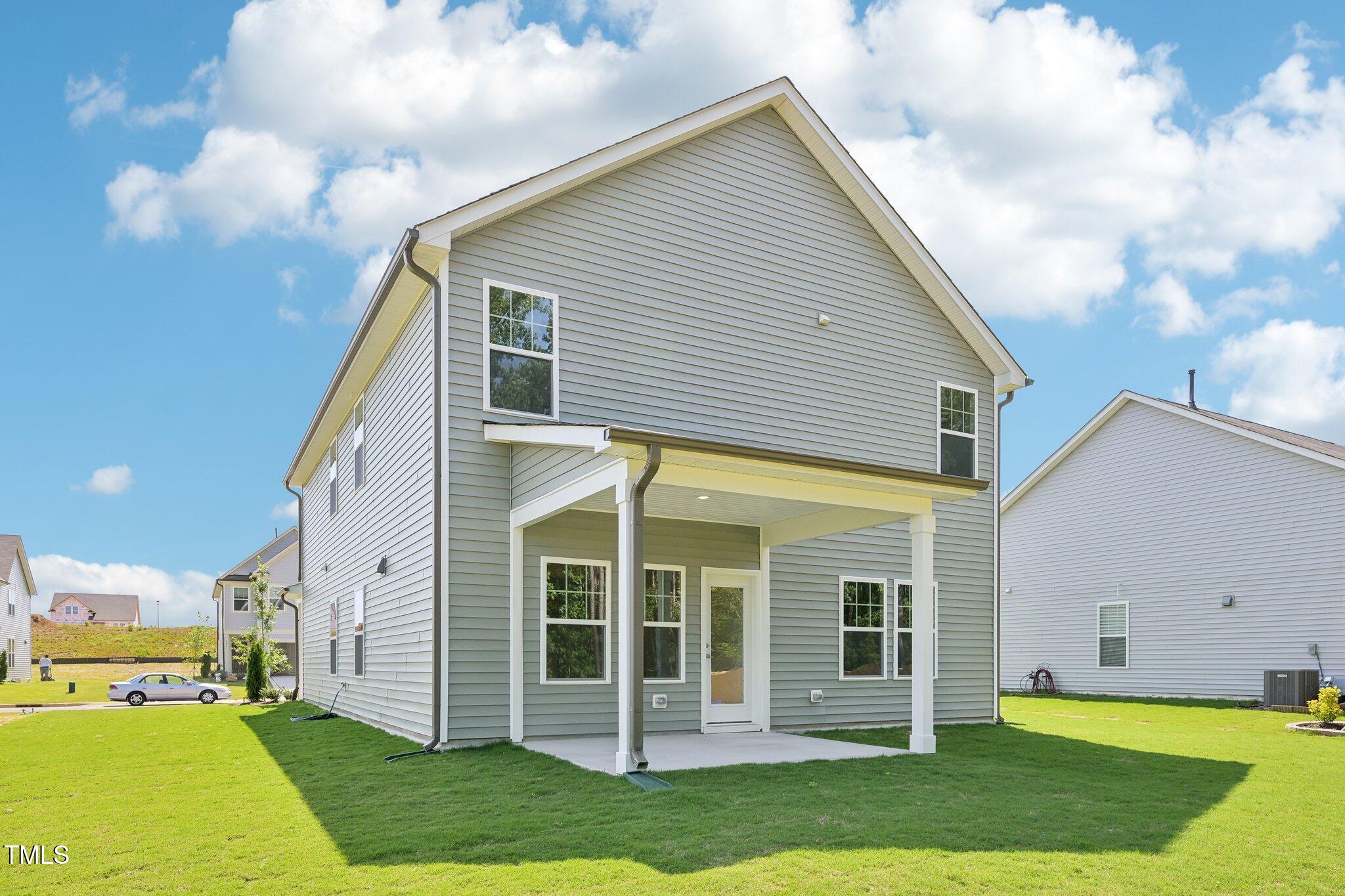 401 Winding Creek Drive Property Photo 13