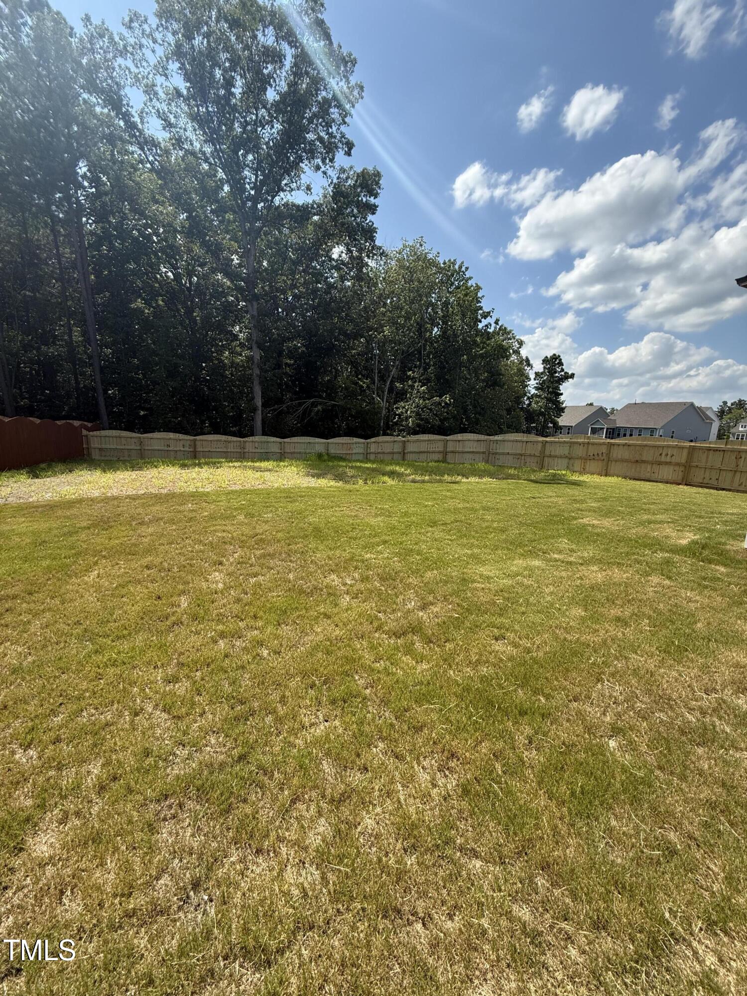 401 Winding Creek Drive Property Photo 16