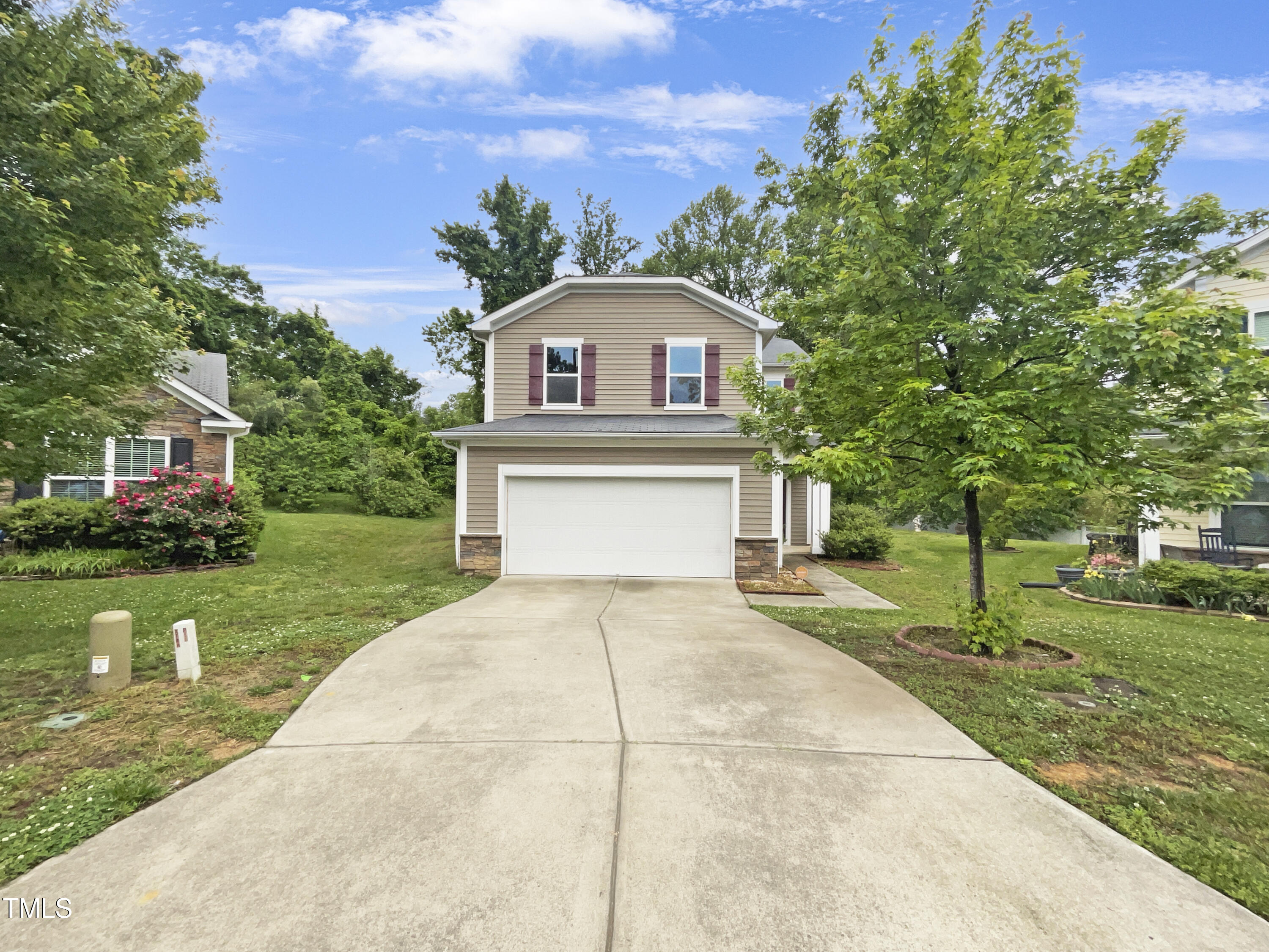 26 White Spruce Court Property Photo 1