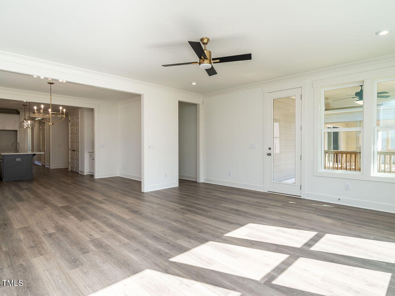 1717 Grassy Falls Lane Property Photo 15
