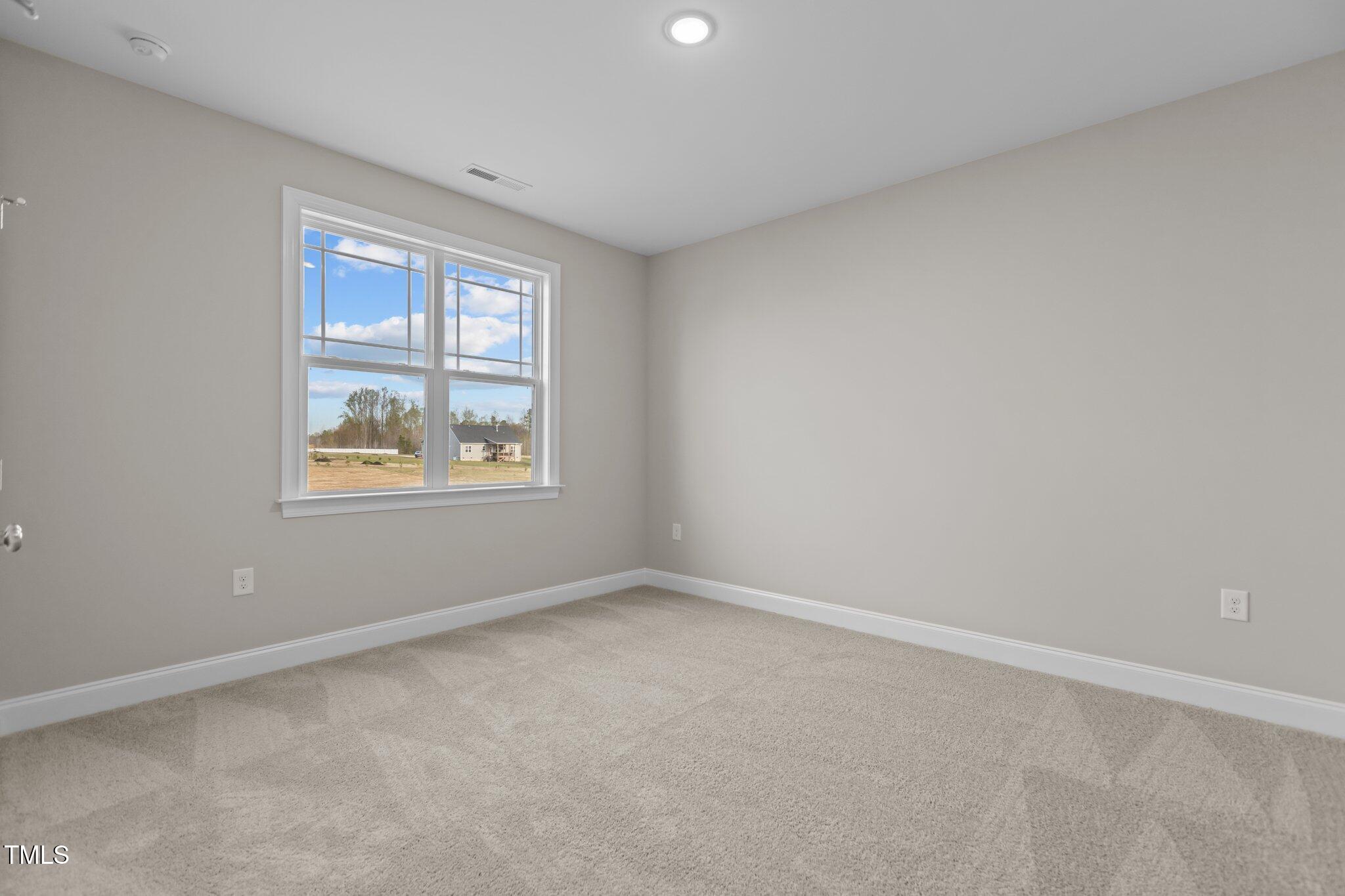 30 Diamond Creek Drive Property Photo 17
