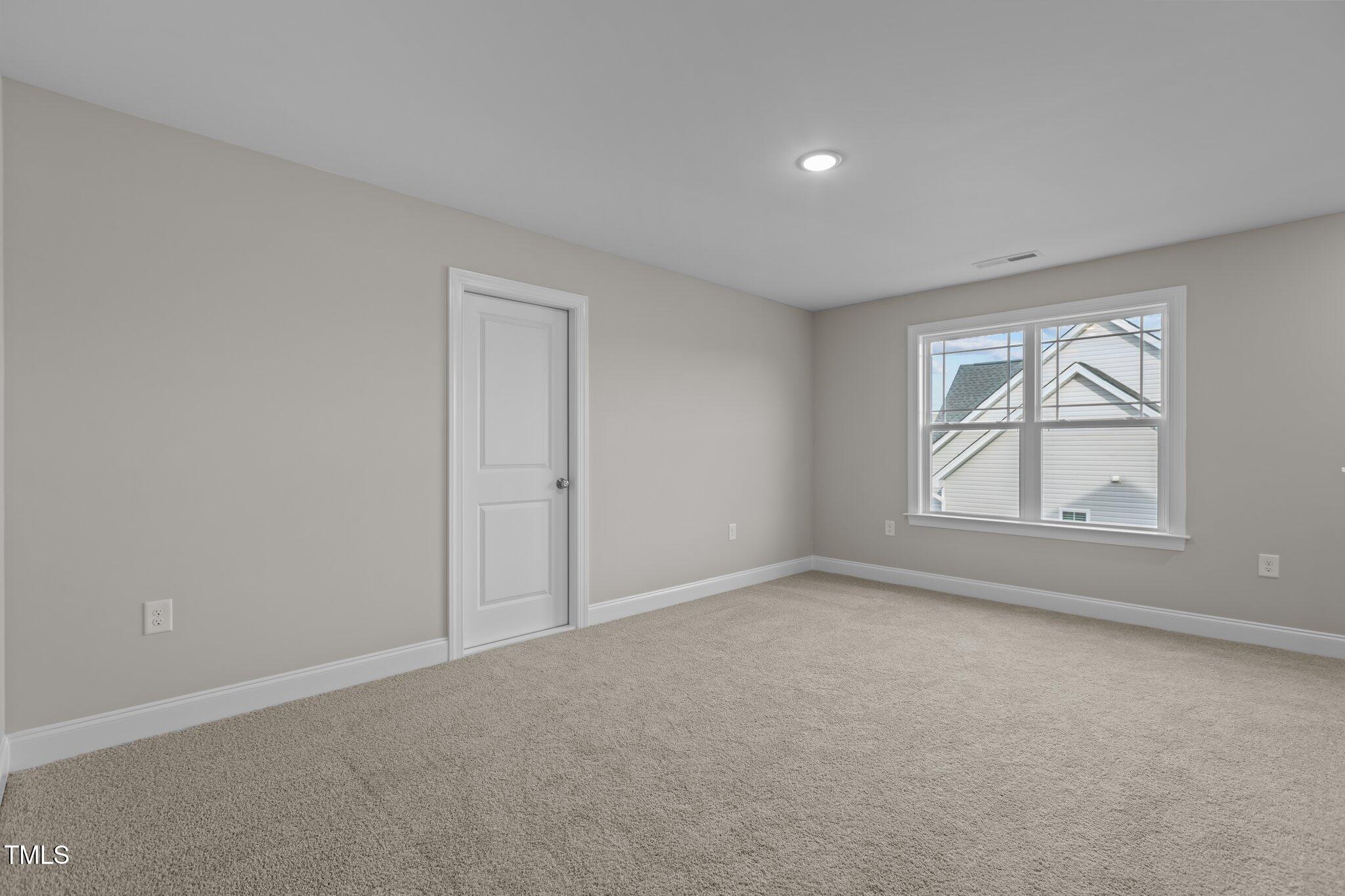 30 Diamond Creek Drive Property Photo 20