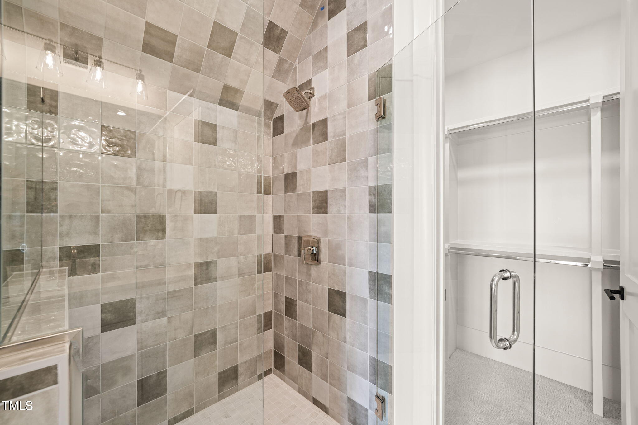 8916 Grand Highland Way Property Photo 44