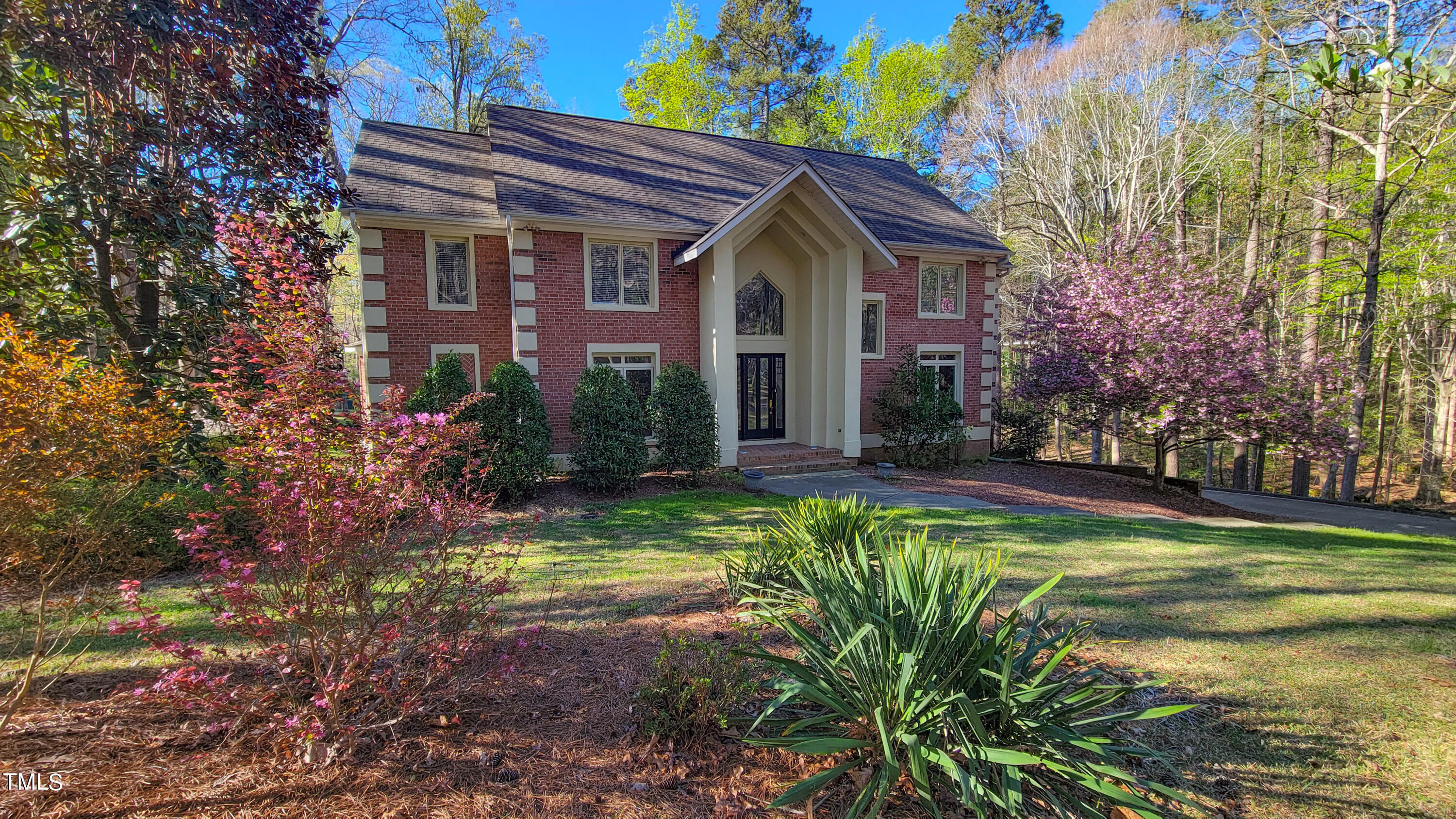 3813 Duxford Drive Property Photo 1