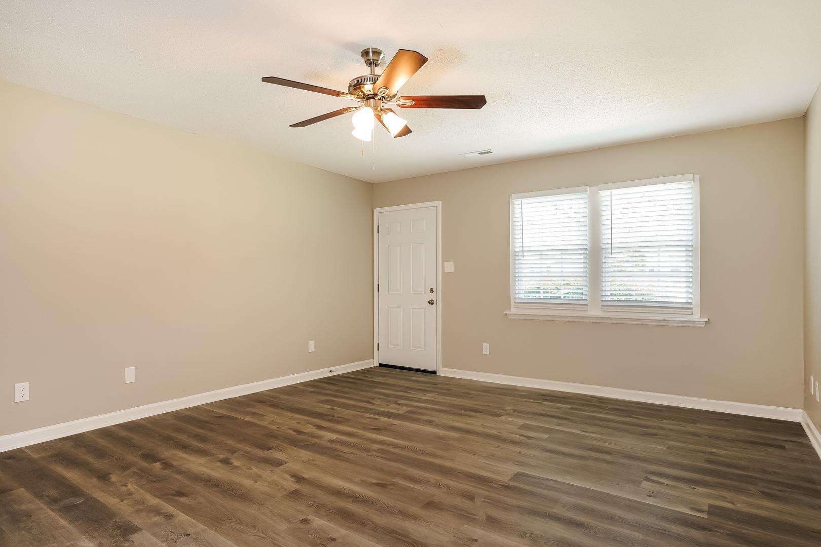 1110 Allgood Street Property Photo 4