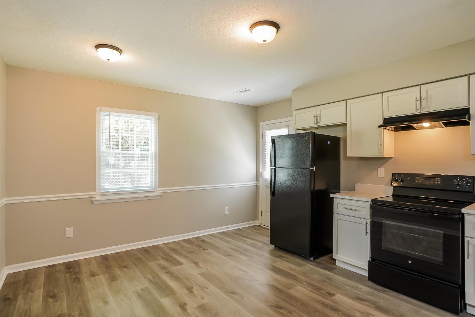 1110 Allgood Street Property Photo 6