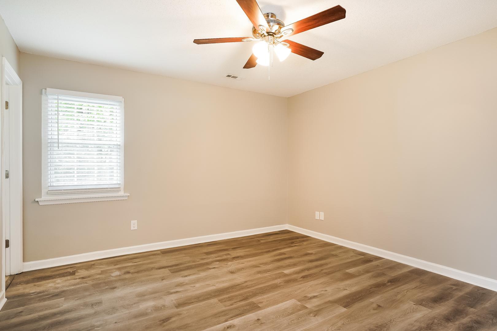 1110 Allgood Street Property Photo 8