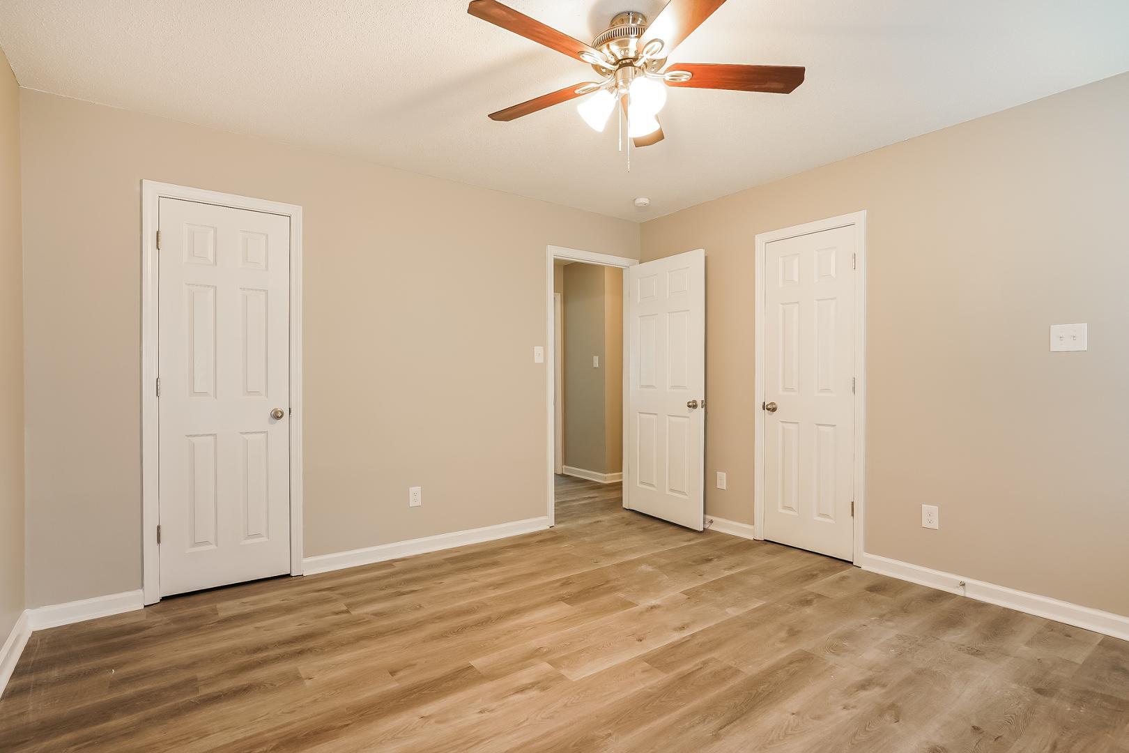 1110 Allgood Street Property Photo 9