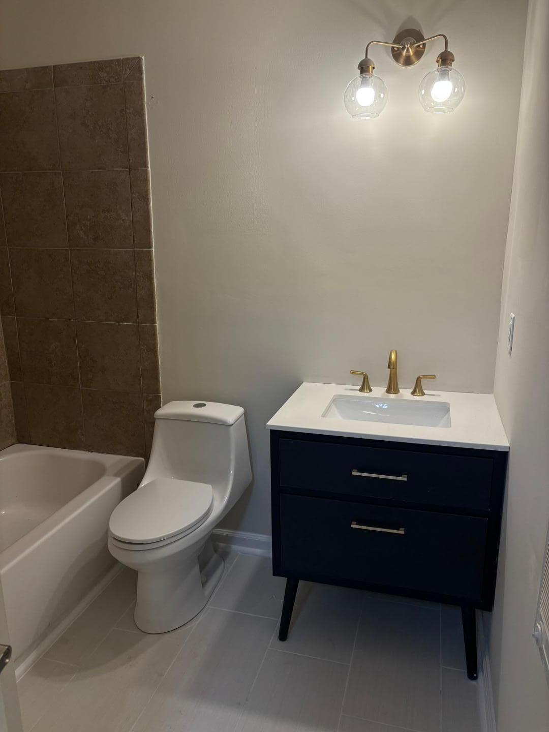 130 S Estes Drive Apt C2 Property Photo 5