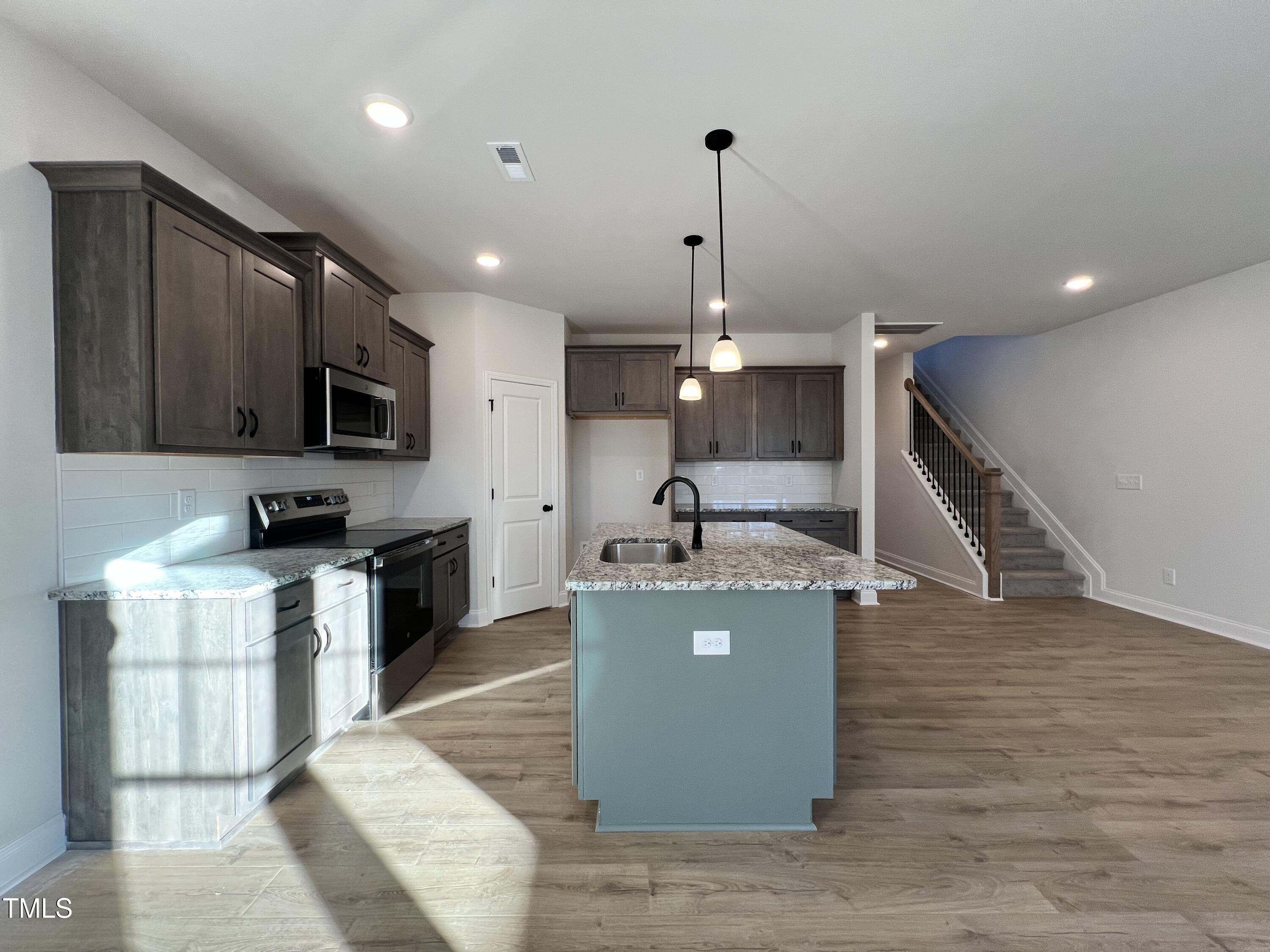 97 Calluna Drive Property Photo 3