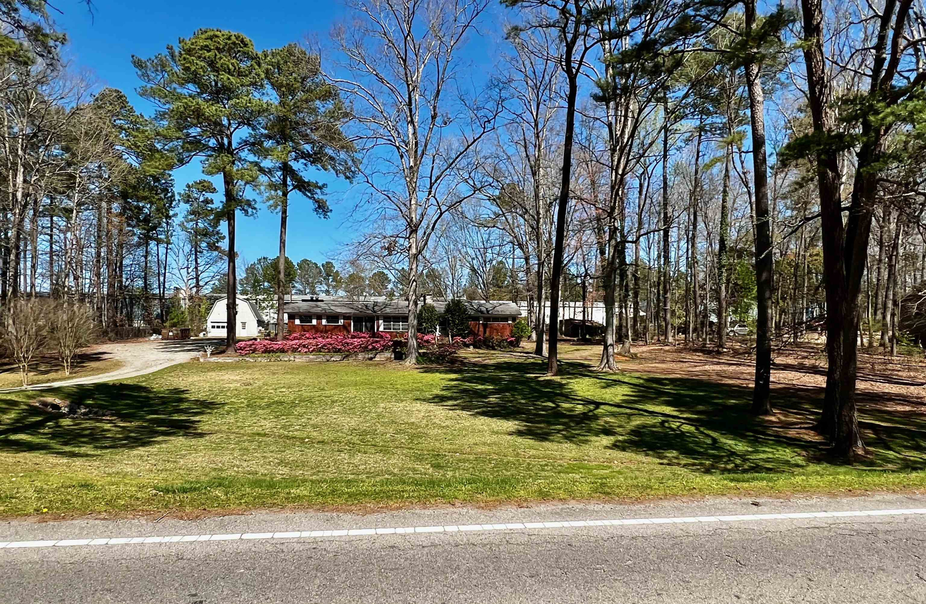 3007 Old Raleigh Road Property Photo 6