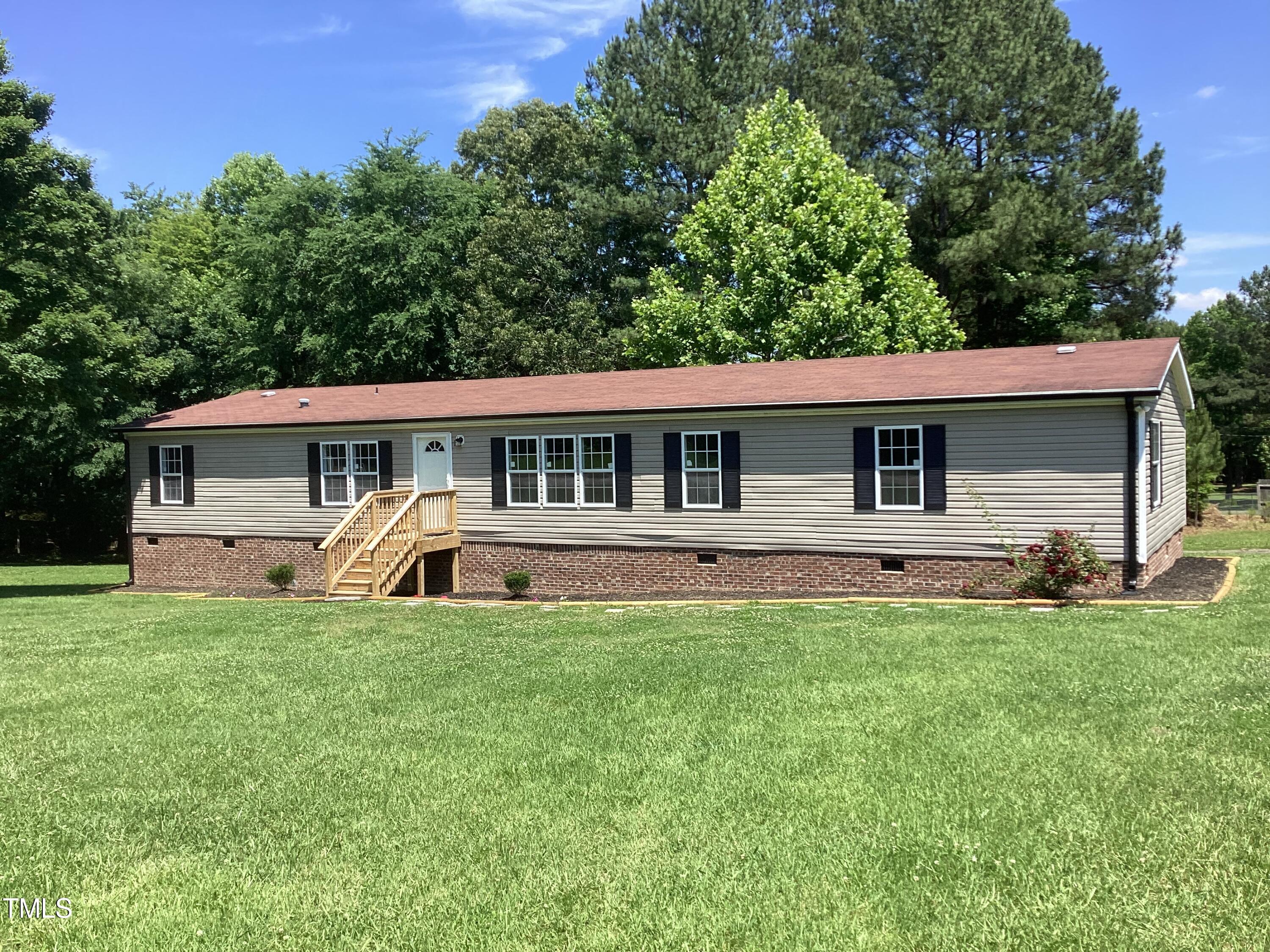 1686 Briggs Road Property Photo 4