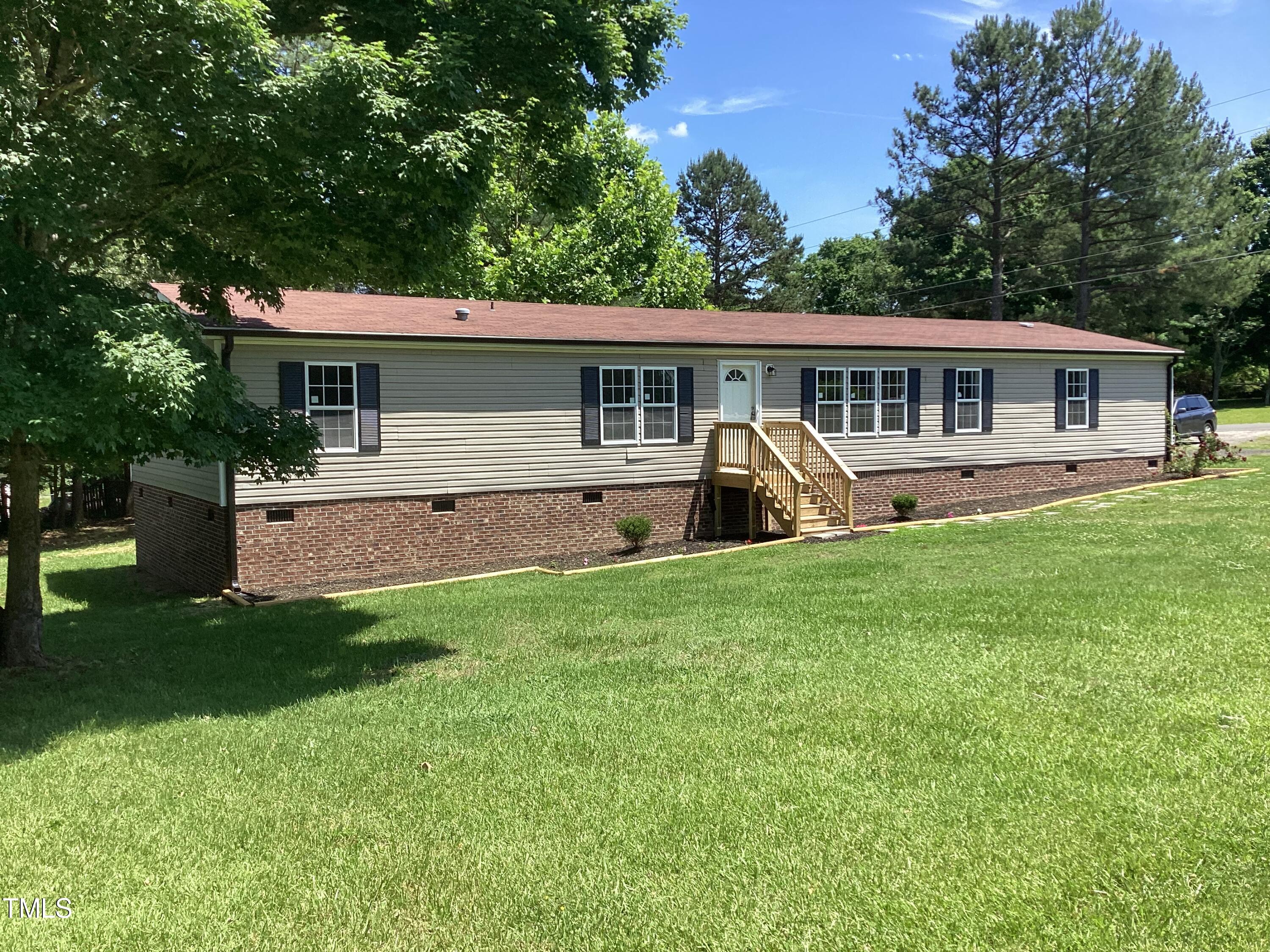 1686 Briggs Road Property Photo 6