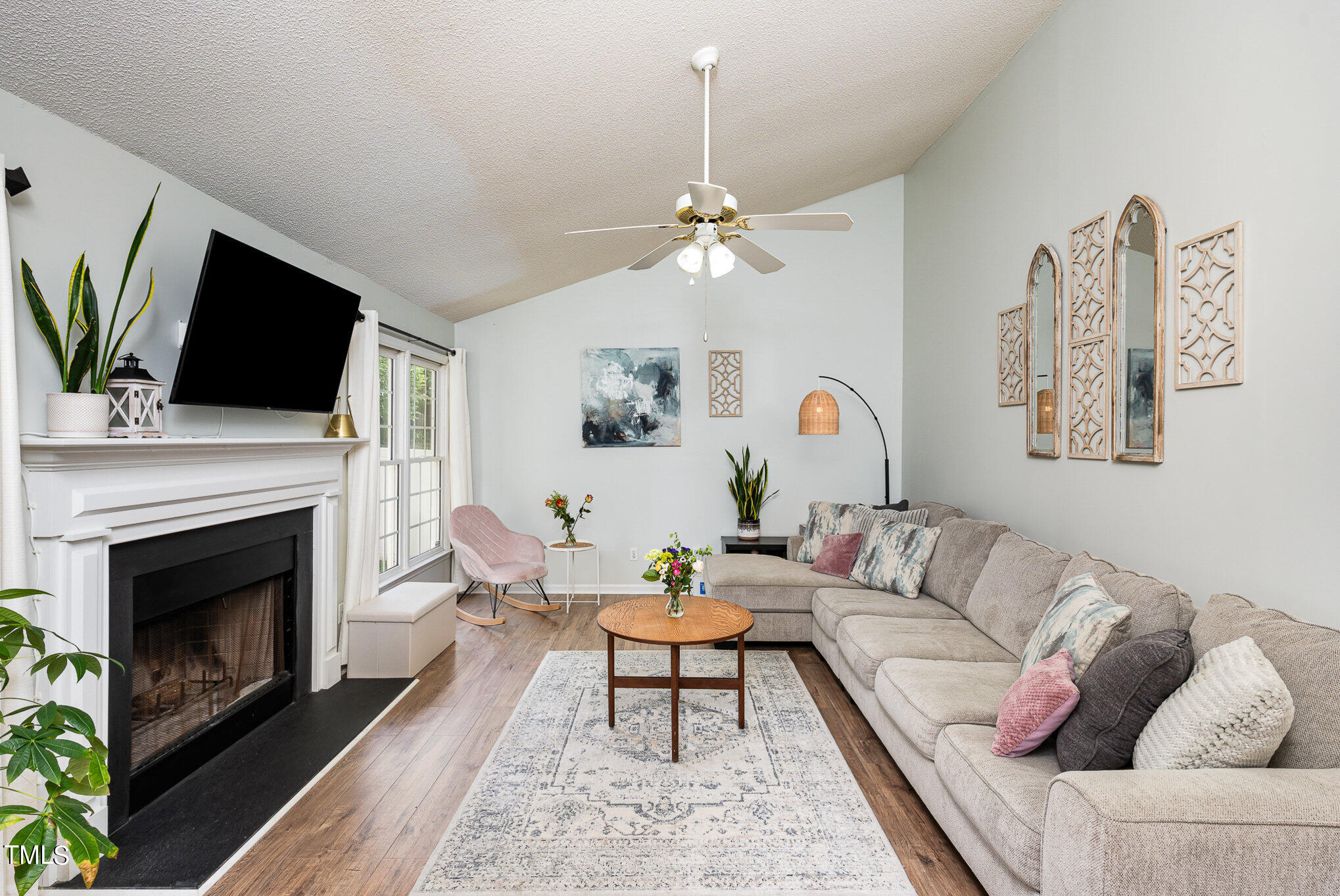 2205 Moon Water Way Property Photo 4