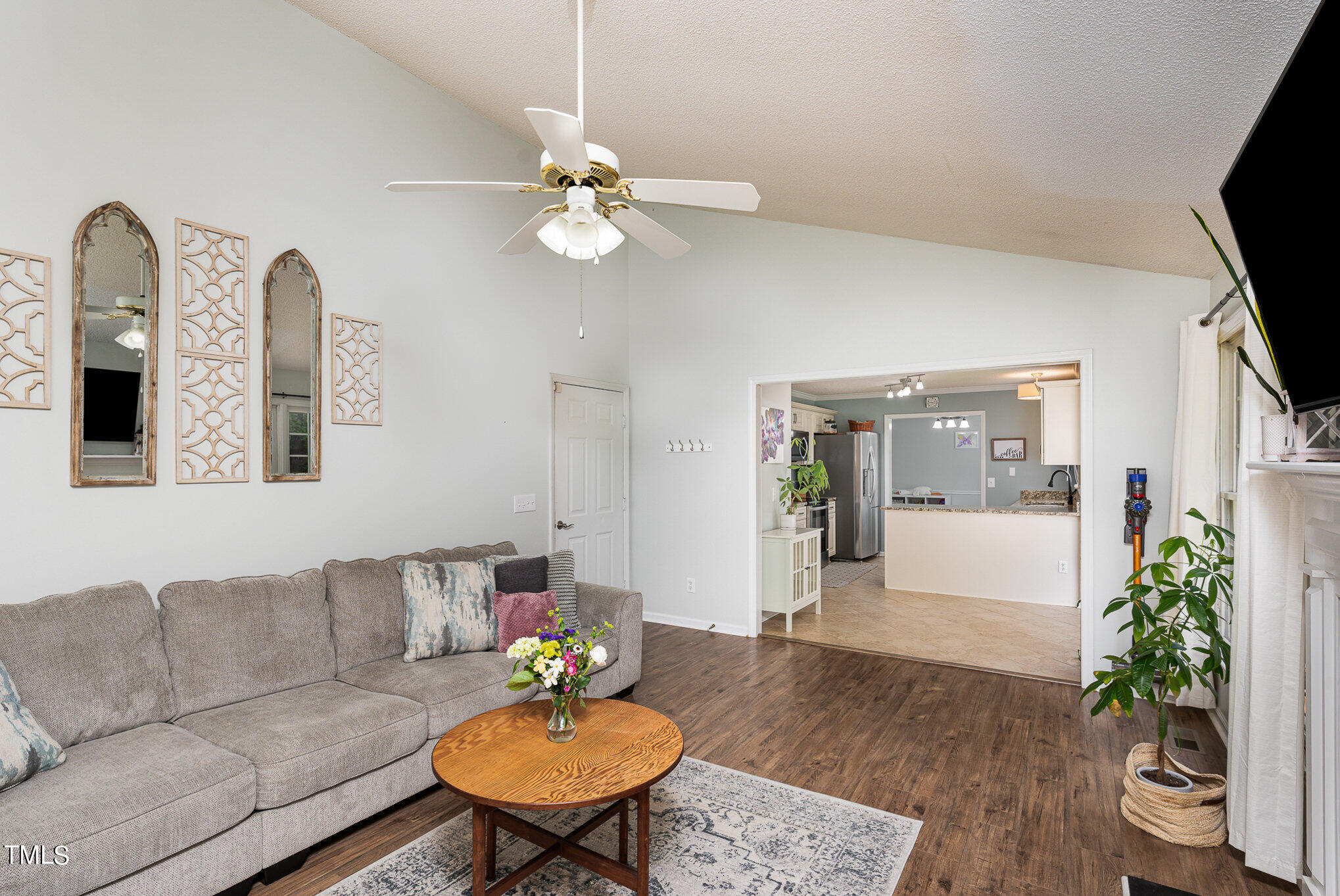 2205 Moon Water Way Property Photo 5