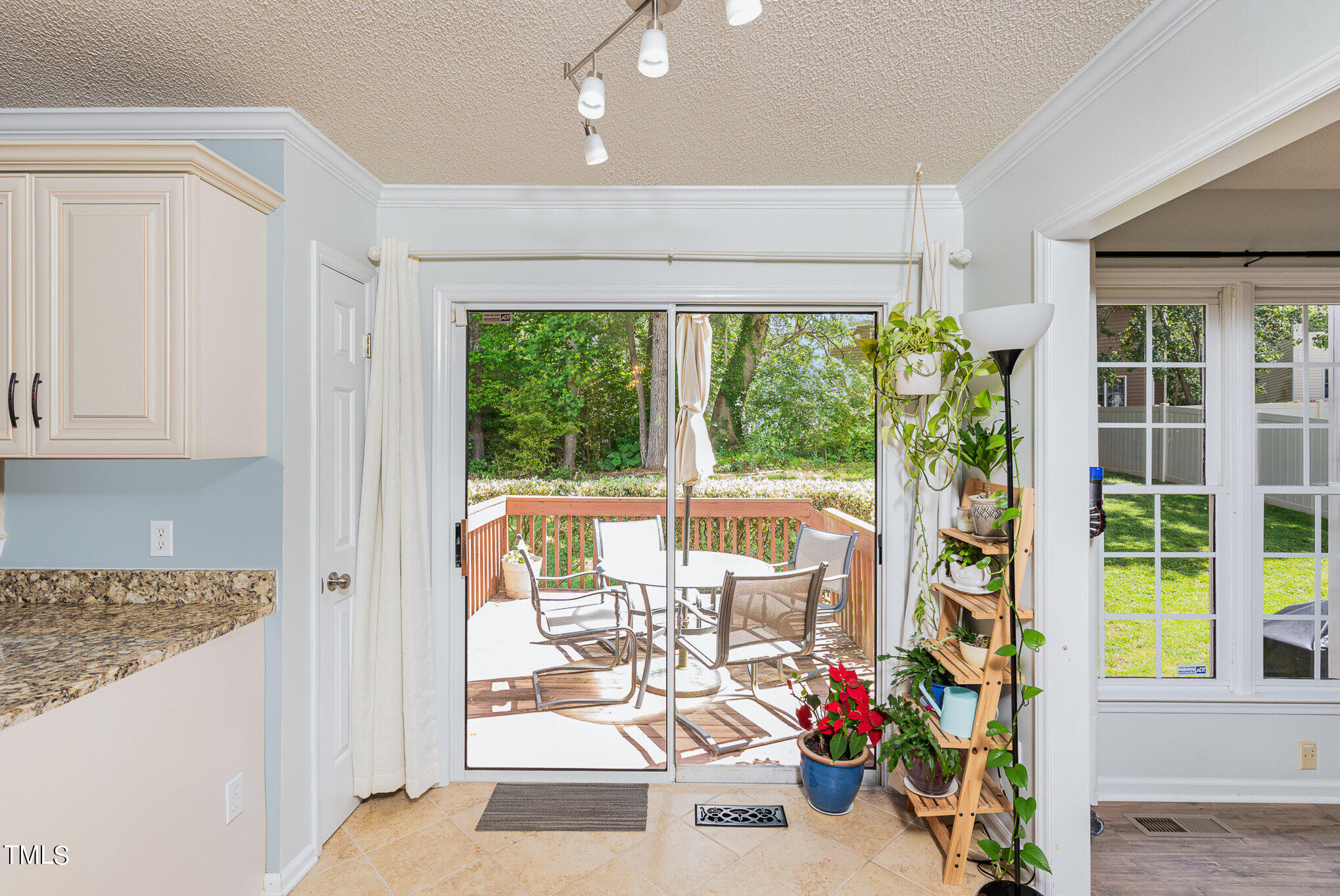 2205 Moon Water Way Property Photo 8