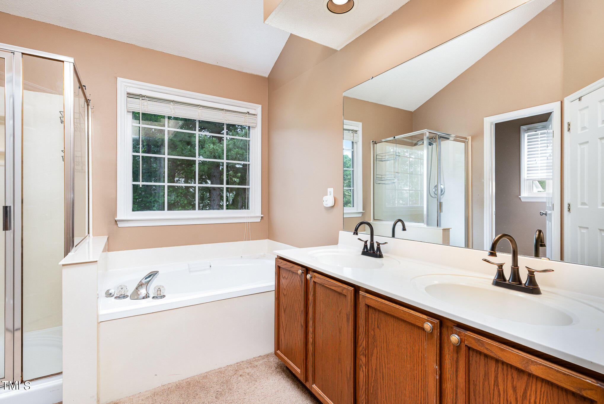 2205 Moon Water Way Property Photo 15