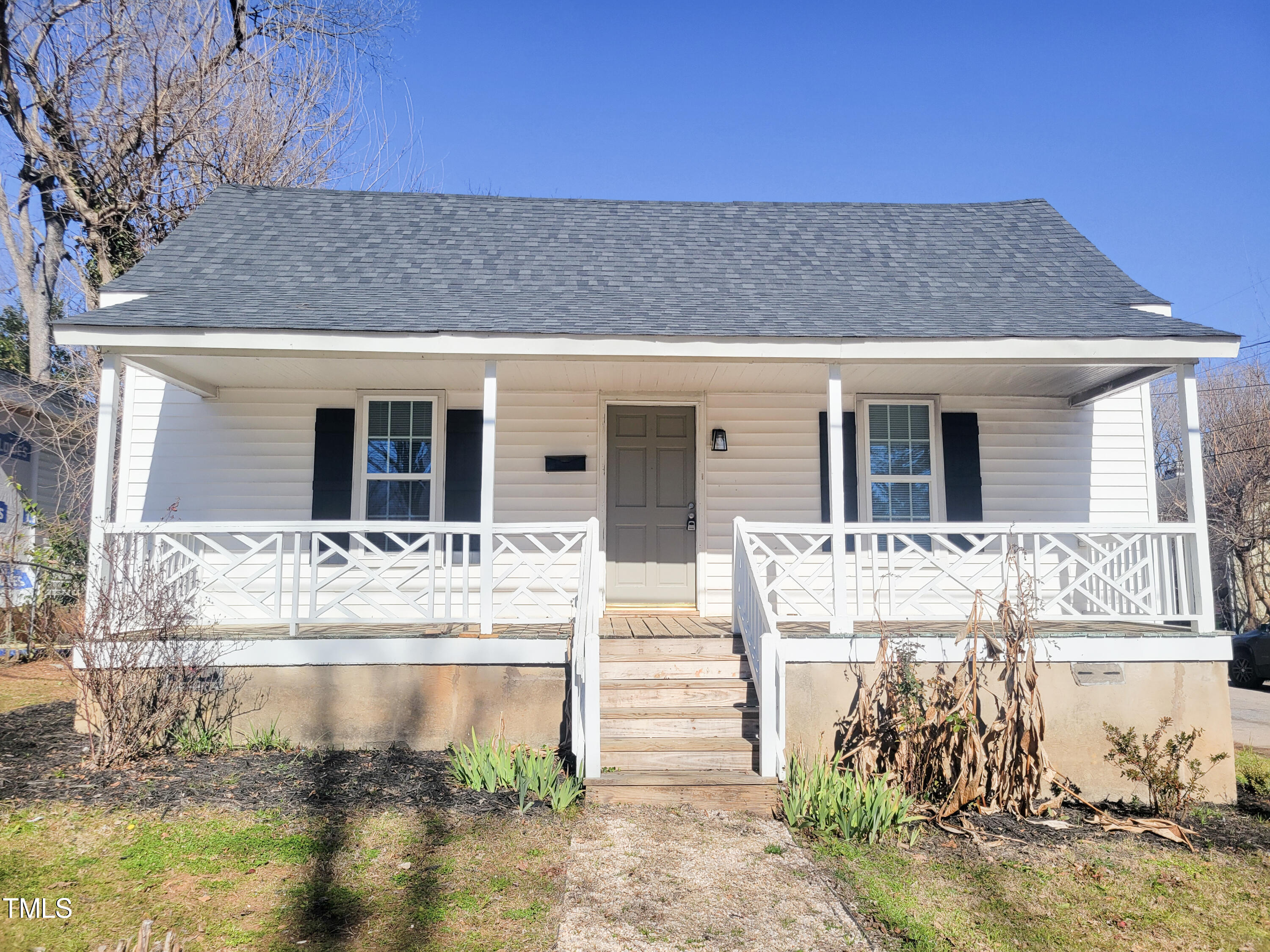1611 Cross Street Property Photo 1