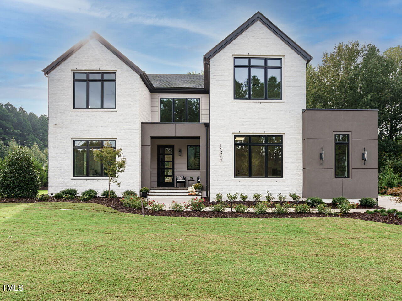 1005 Destination Drive Property Photo 1