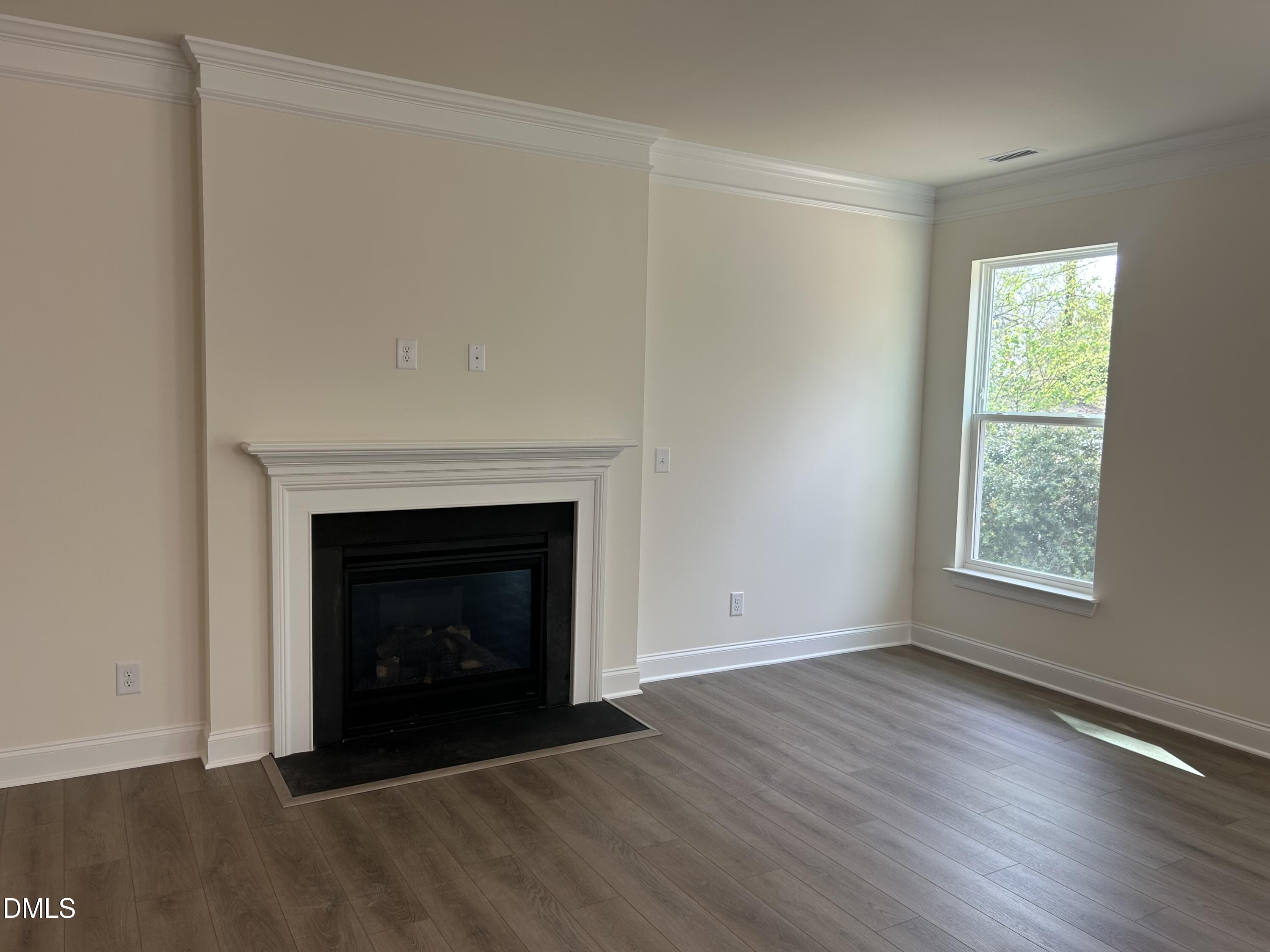 2023 Seneca Drive Property Photo 7