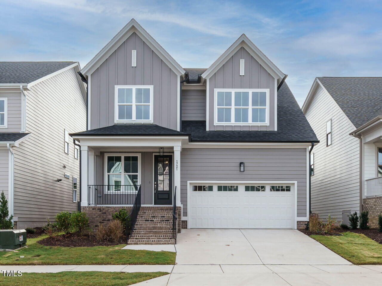 1721 Grassy Falls Lane Property Photo 1