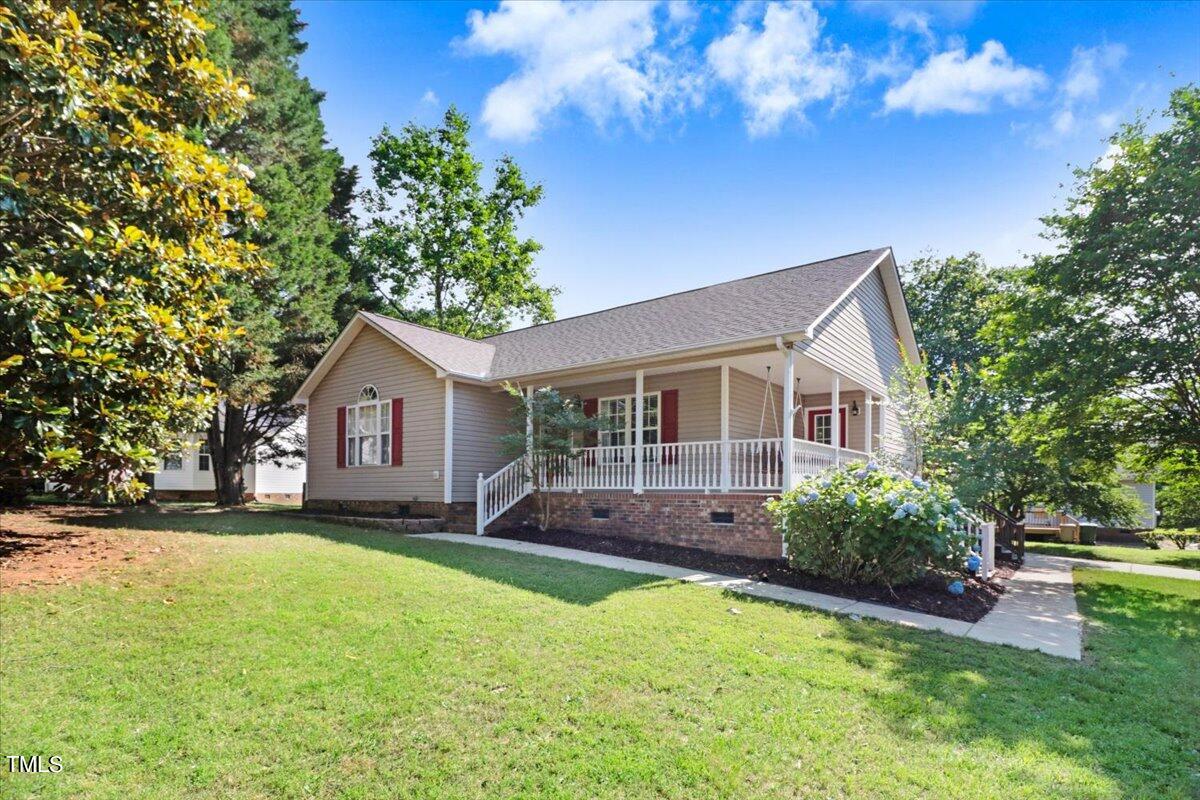 221 Southerby Drive Property Photo