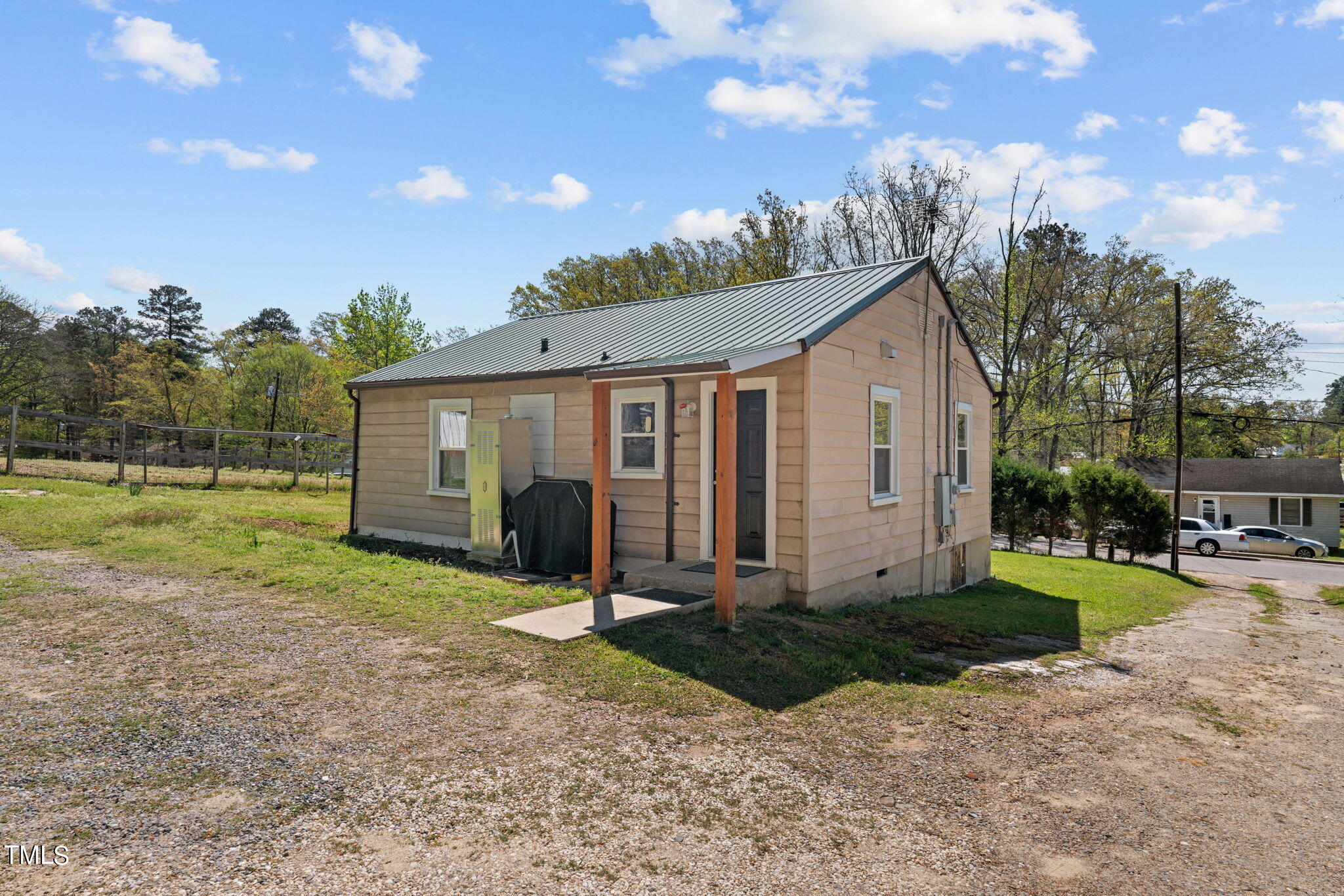 221 Stroud Street Property Photo 15