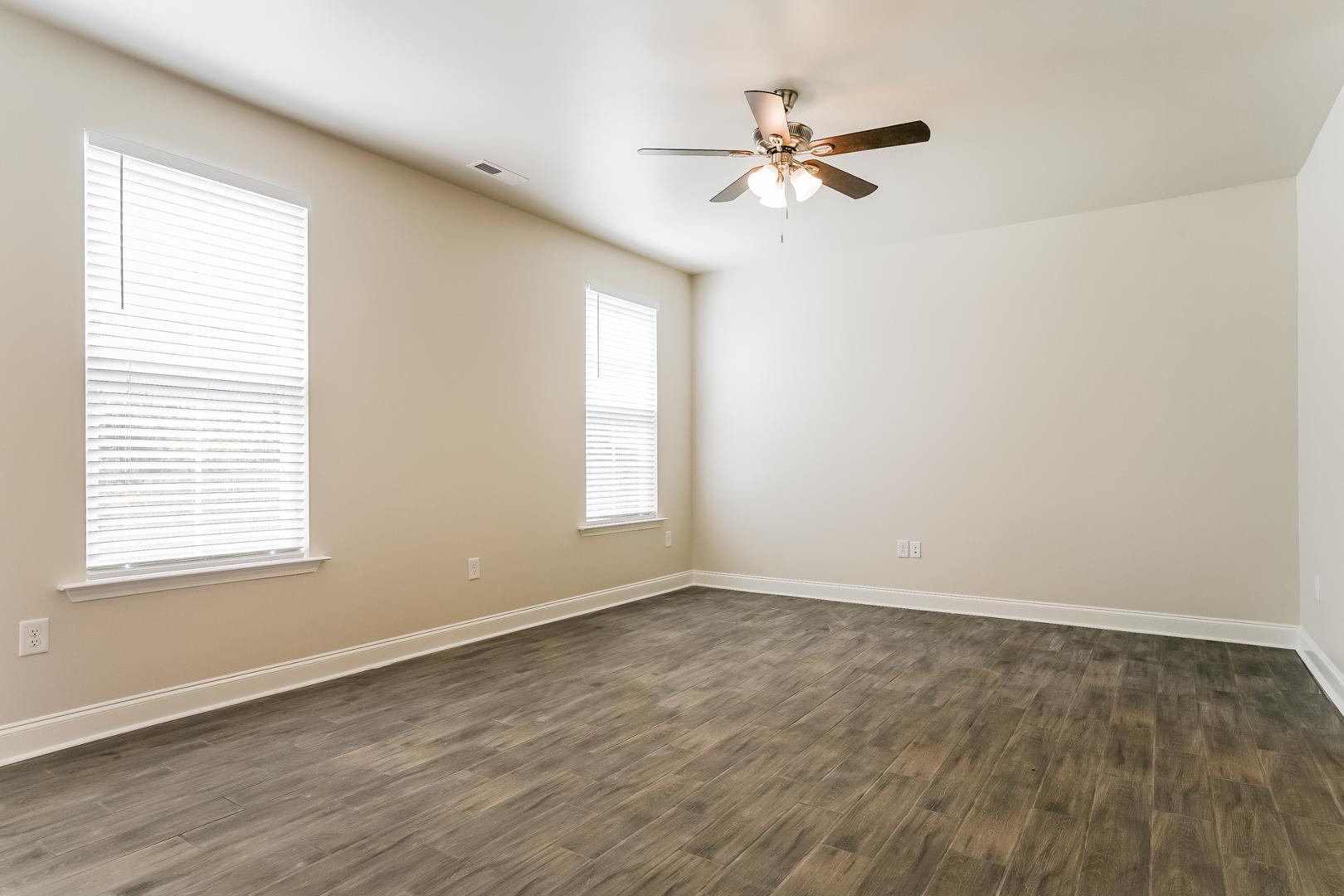 85 Shining Amber Way Property Photo 6