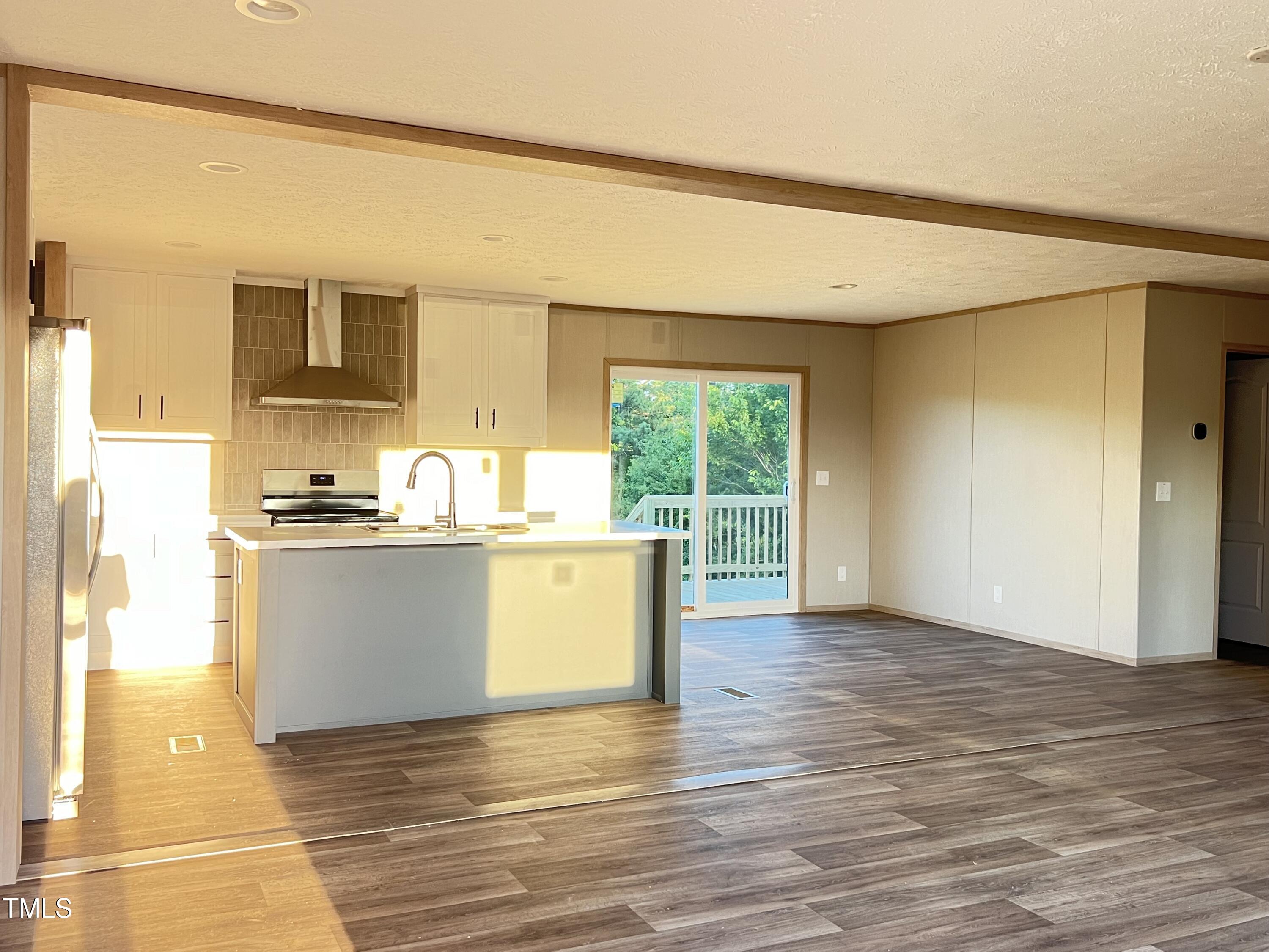 6567 Old Jefferson Davis Highway Property Photo 4